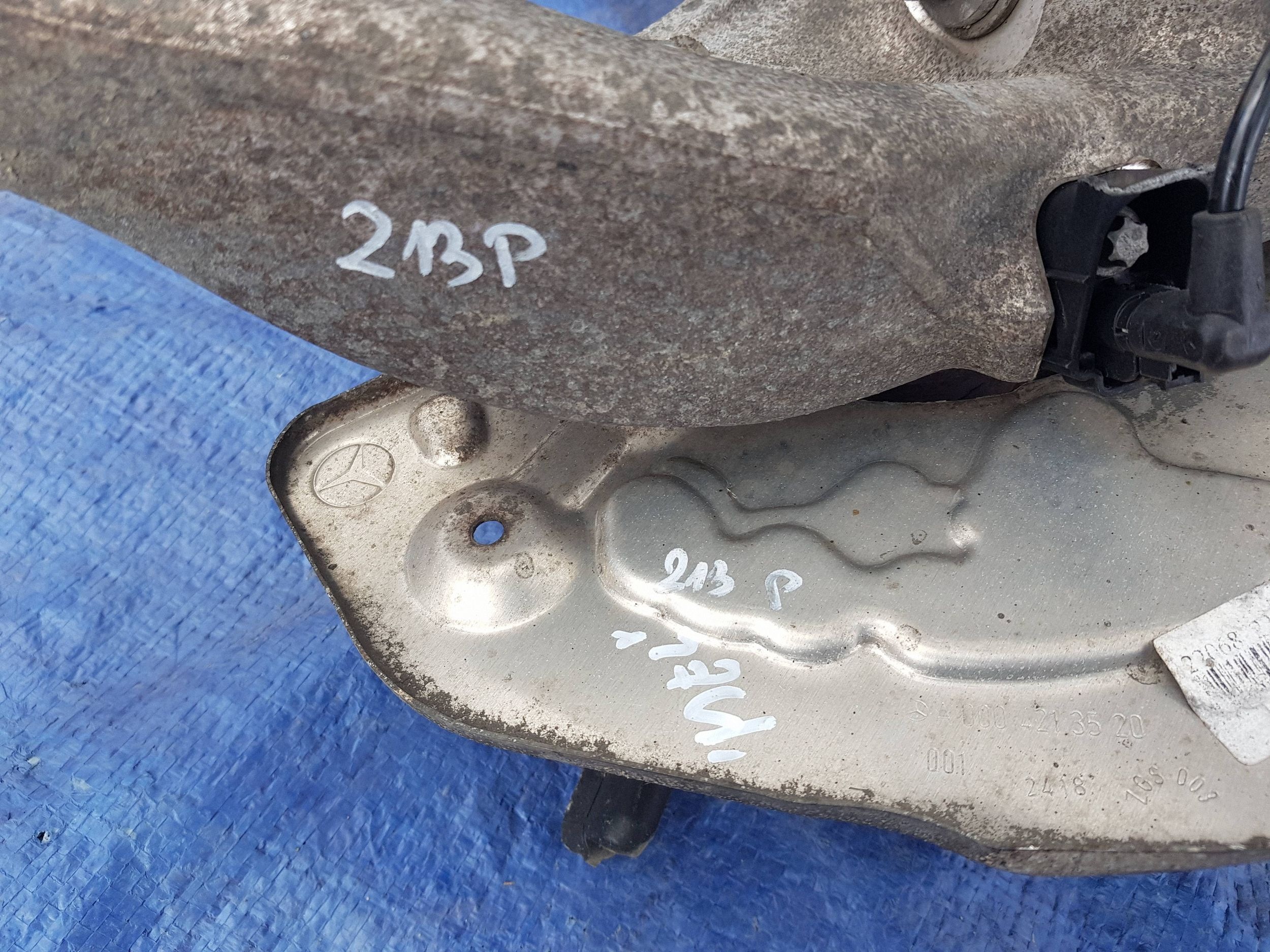 swing of the pivot front front side right Mercedes E W213