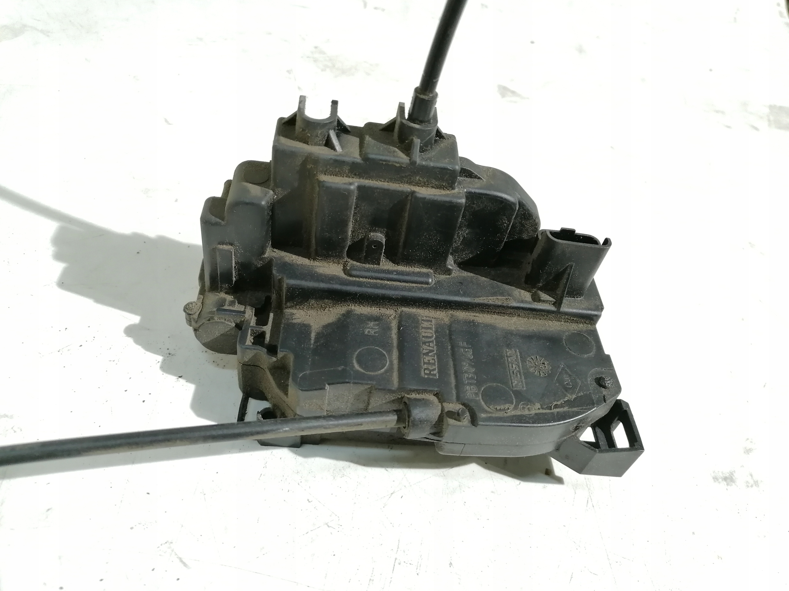 Renault Clio III lock right rear part 4 PIN