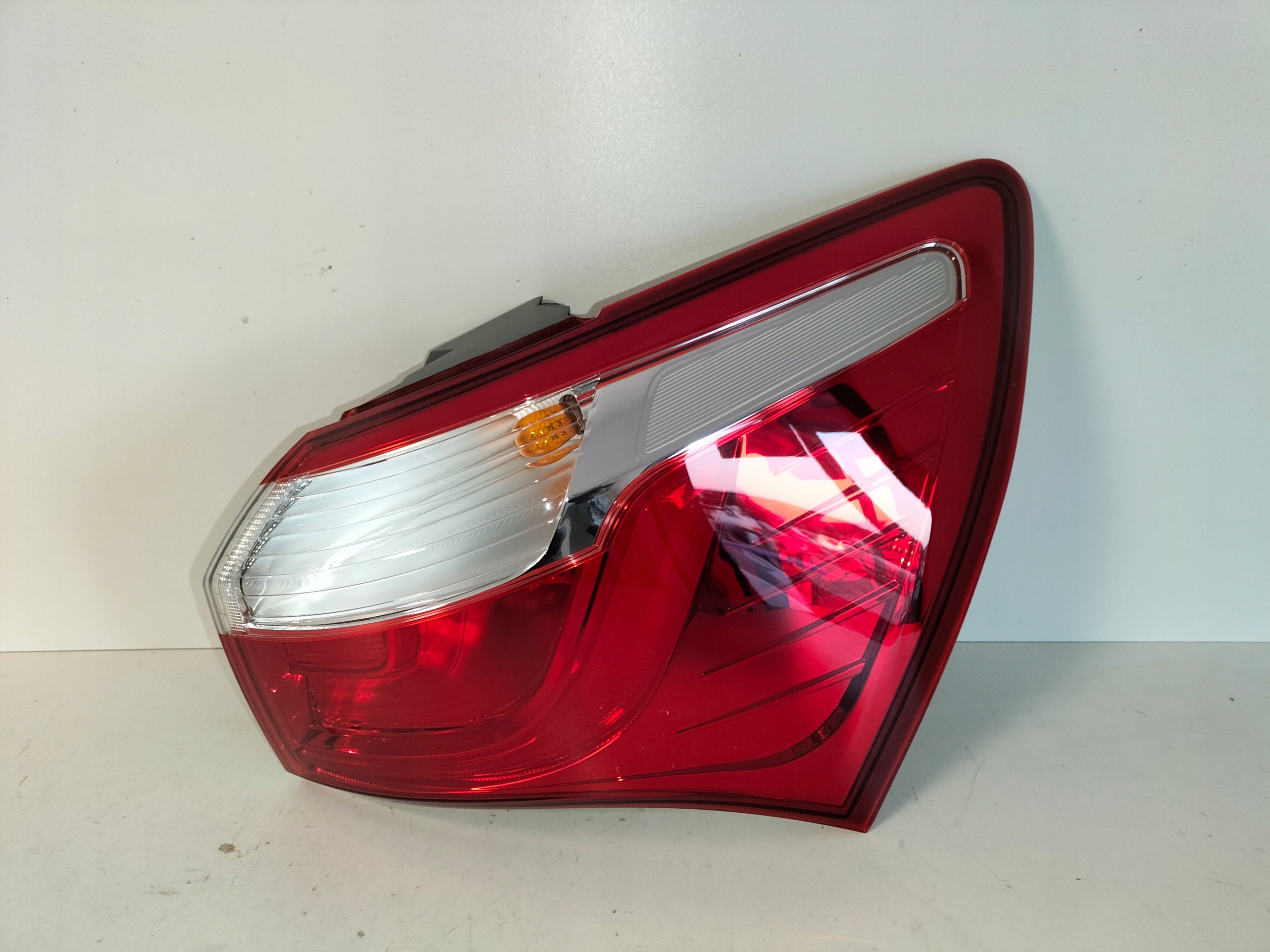 light rear rear part right HYUNDAI IX20 LIFT 15- +LED