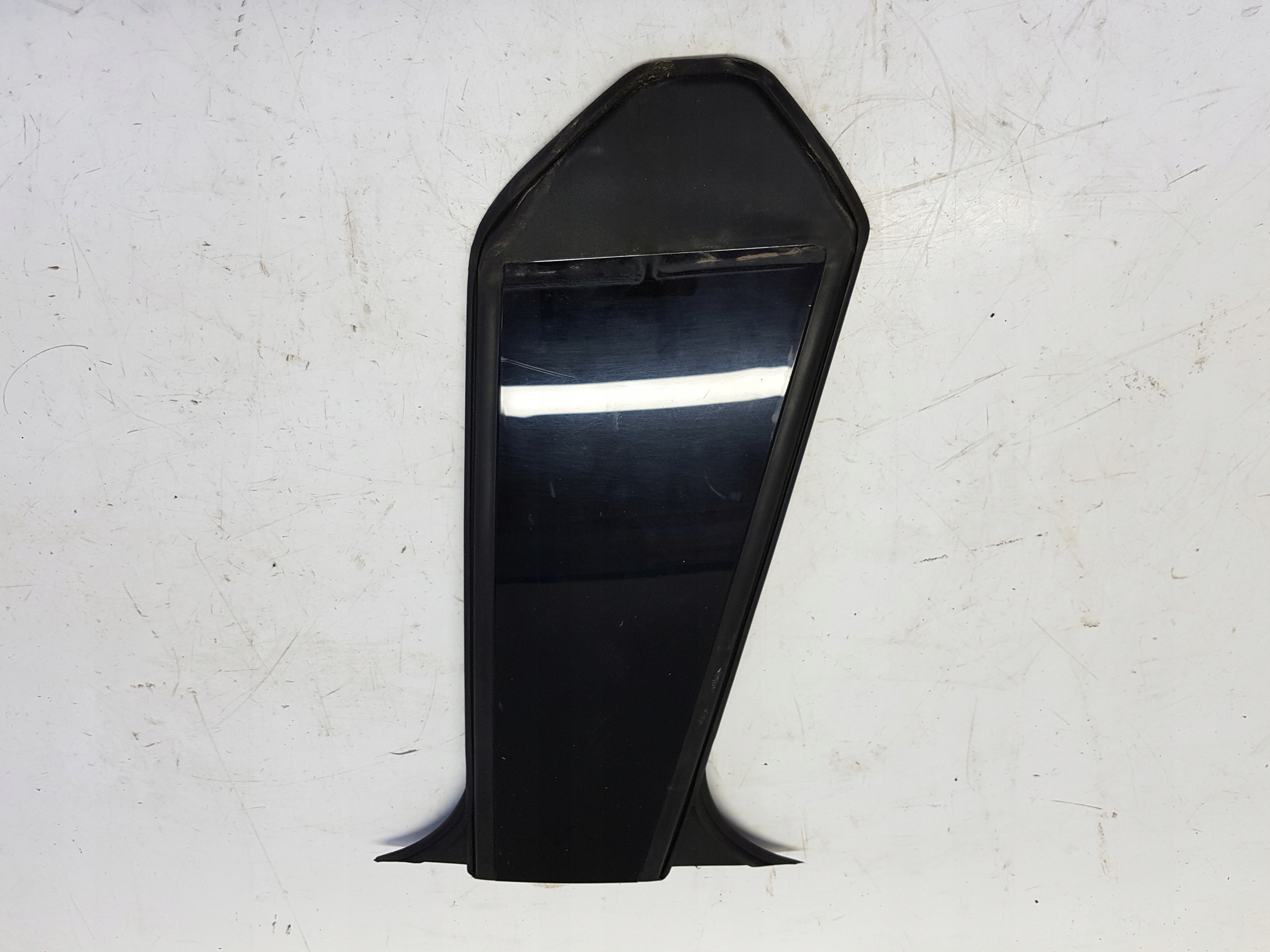 MERCEDES W117 CLA cover slupka right