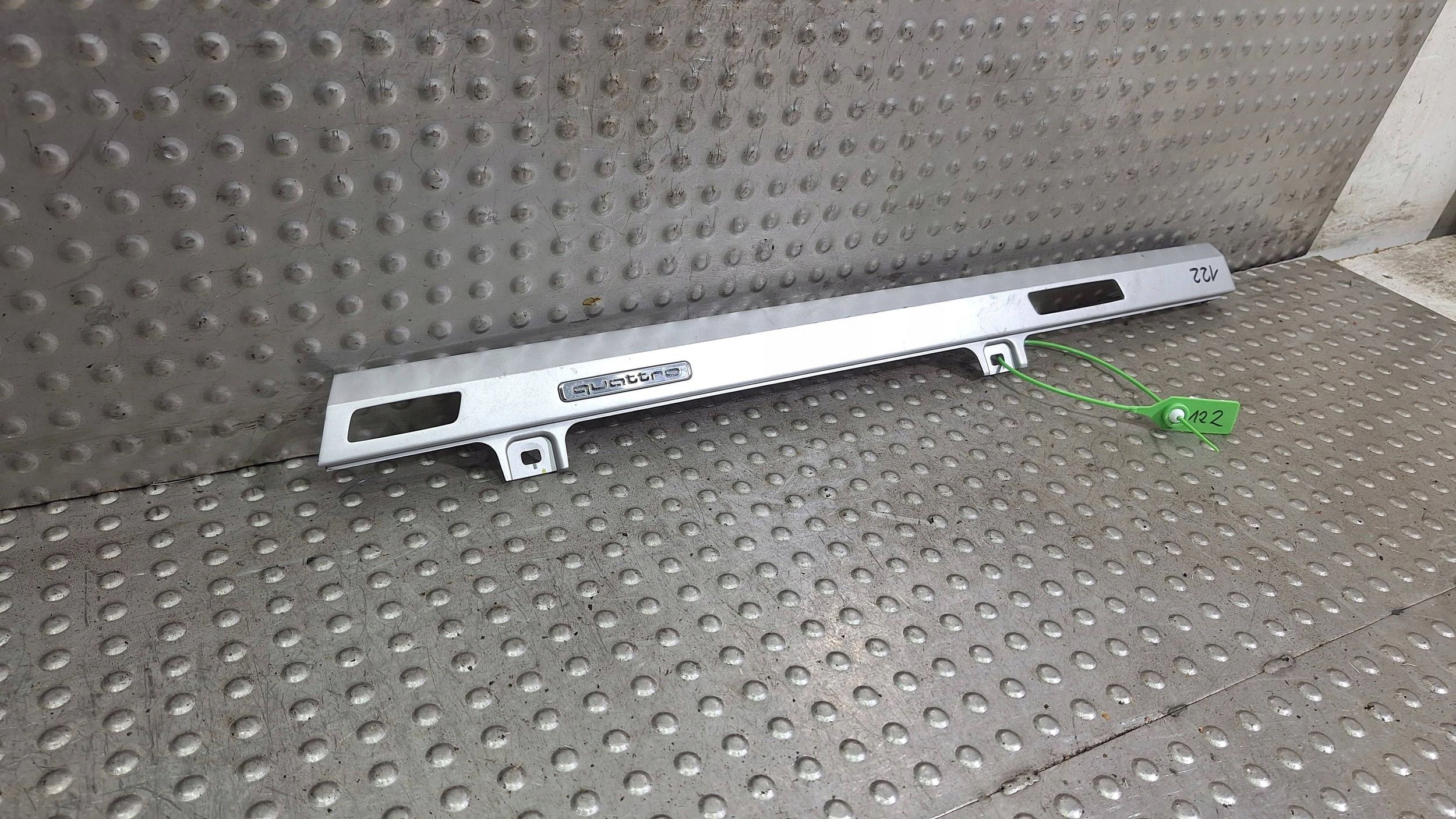 Moulage DEKOR Console 4M1853242LL AUDI Q7 4M