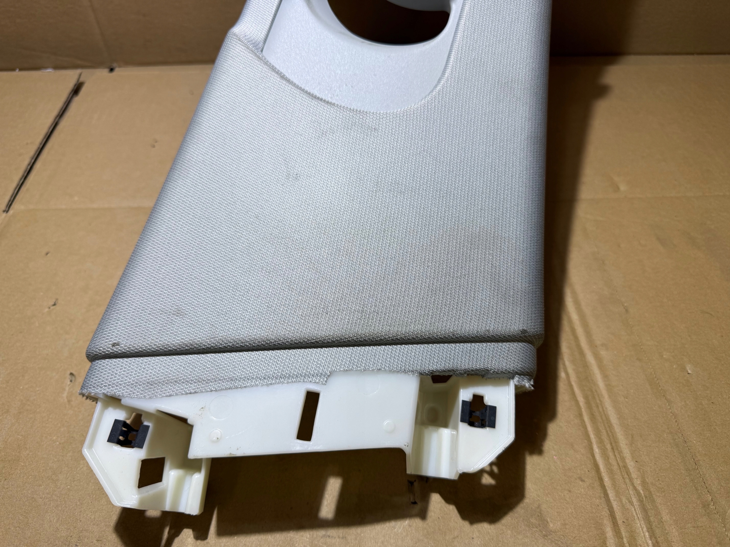 AUDI A6 C8 side cover right SLUPKA B 4K0867244C