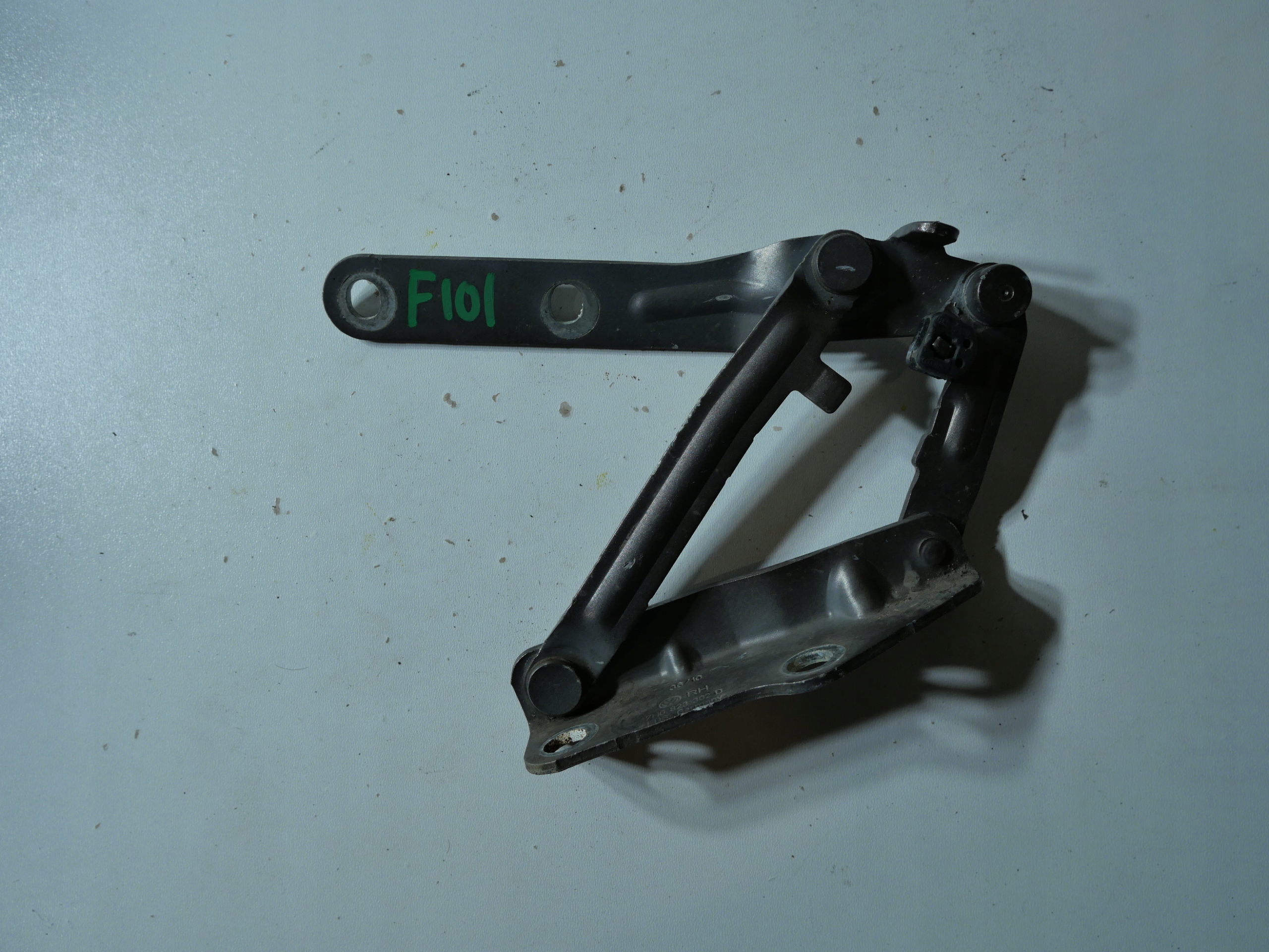 hinge bonnets right VW T5 7H0823302D