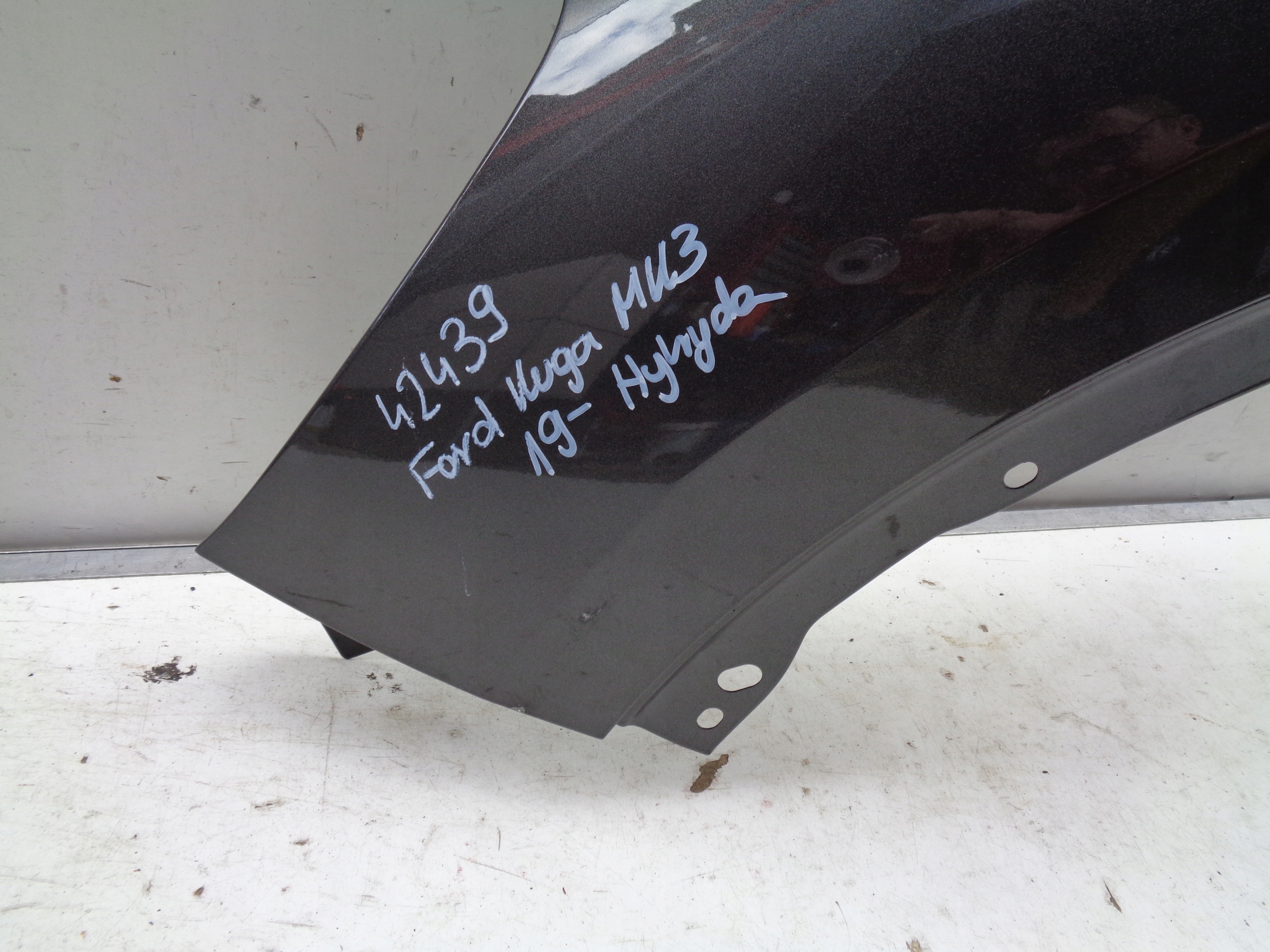 fender left front FORD KUGA MK3 19- HYBYRDA NR 42439
