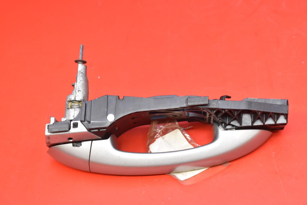 handle left front front LF8H 5N0837885H SKODA SUPERB 2 II 08-13