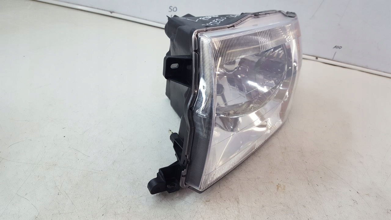 light front front left Mitsubishi Pinin