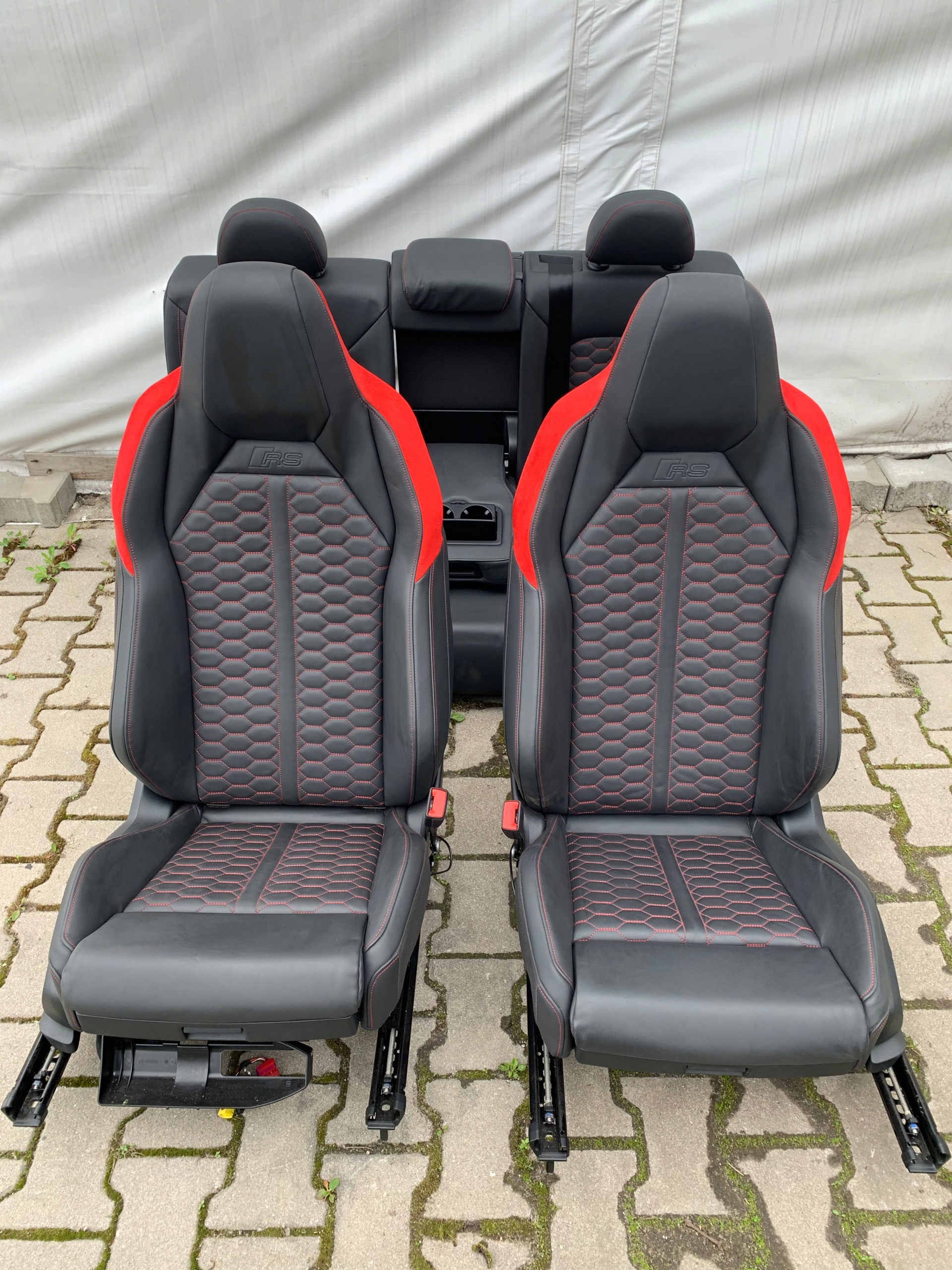 AUDI Rsq33a Q3 II СИДІННЯ СИДІННЯ ІНТЕР'ЄР ОБШИВКИ ПІДЛОКІТНИКИ