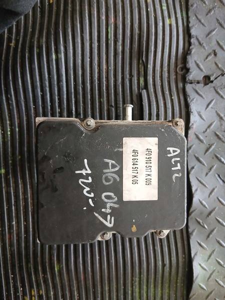 AUDI A6 C4 Pompe ABS 4F0614517K