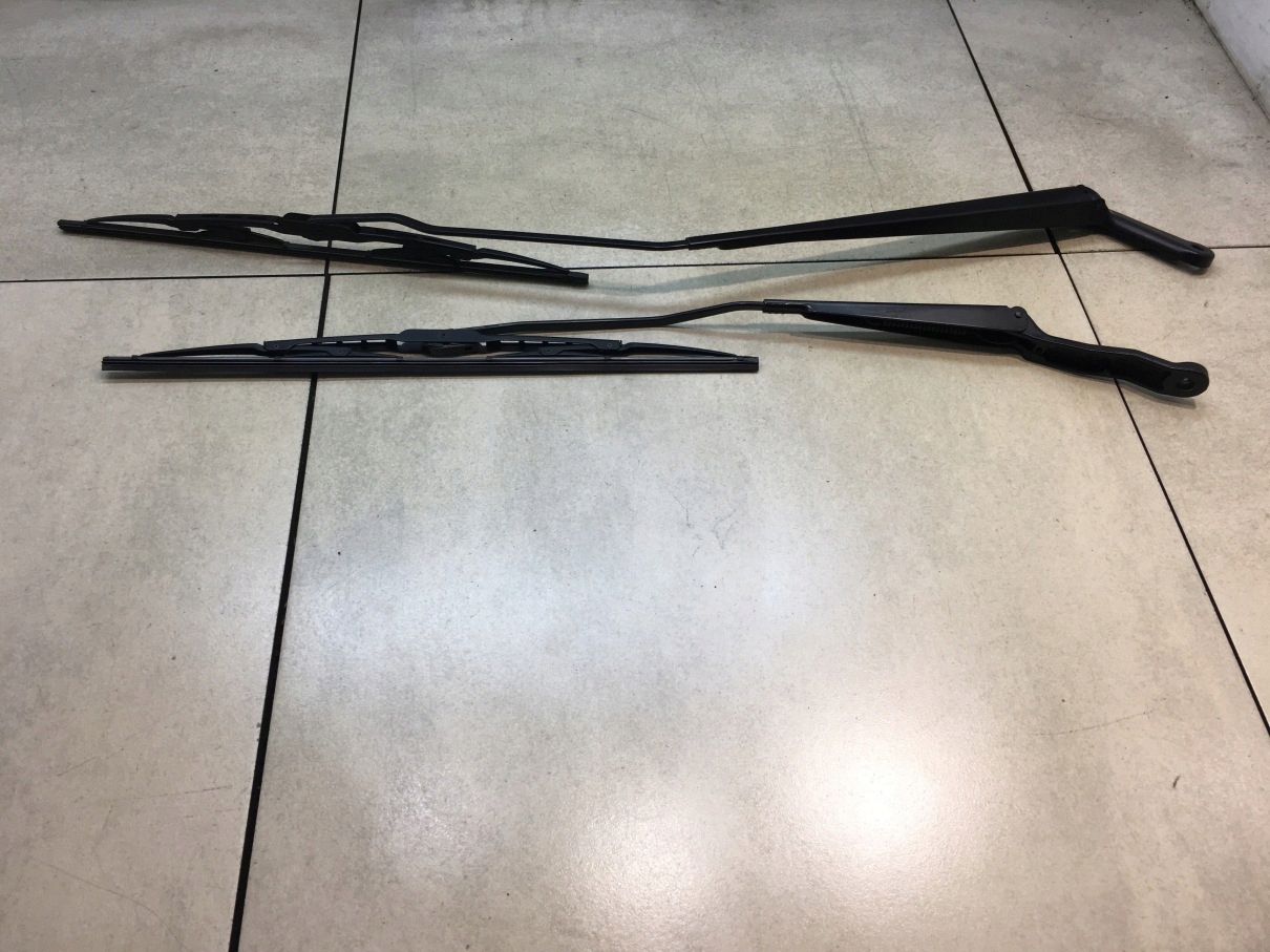 wiper arm front PEUGEOT 206