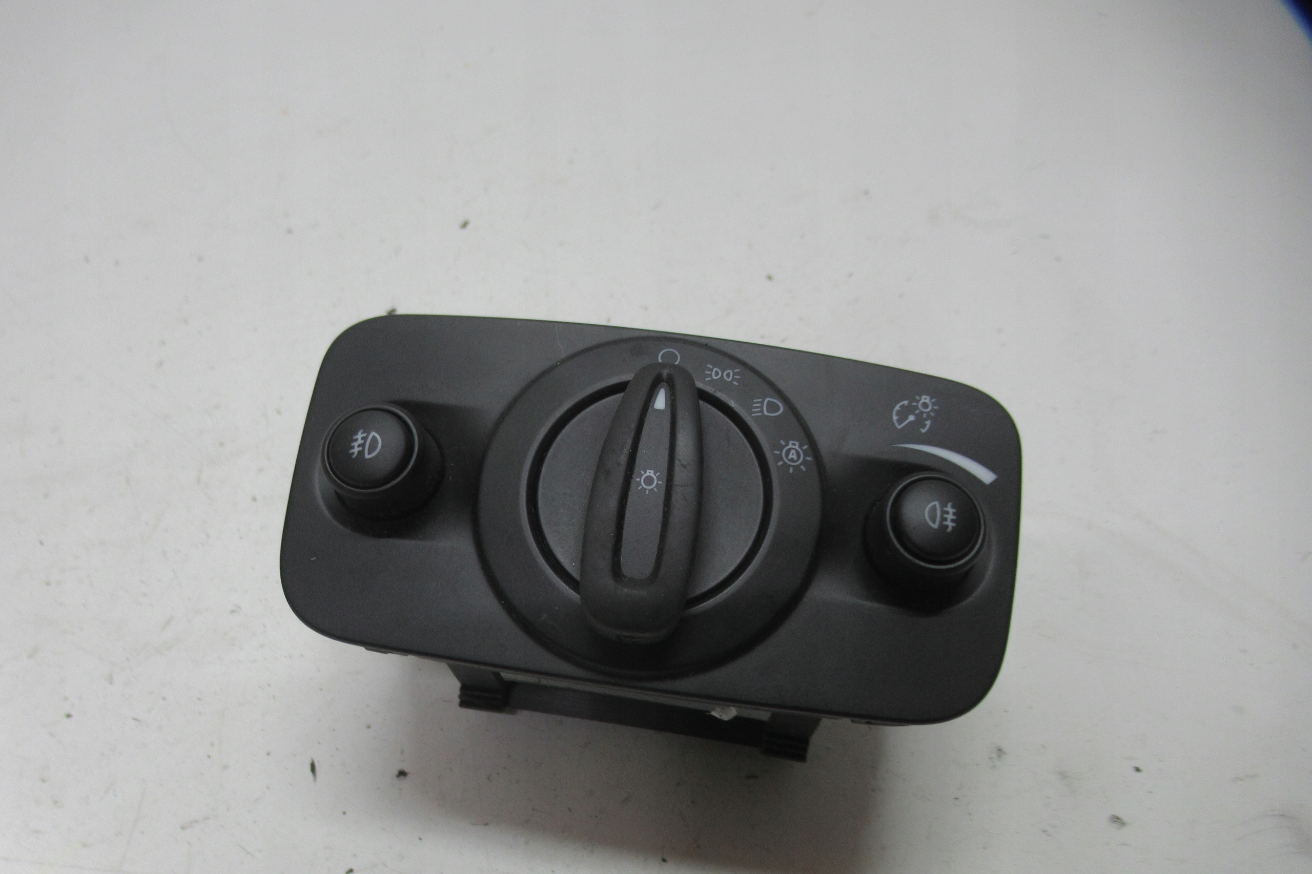 FORD MONDEO MK4 14R interruttore luci 8G9T-13A024E