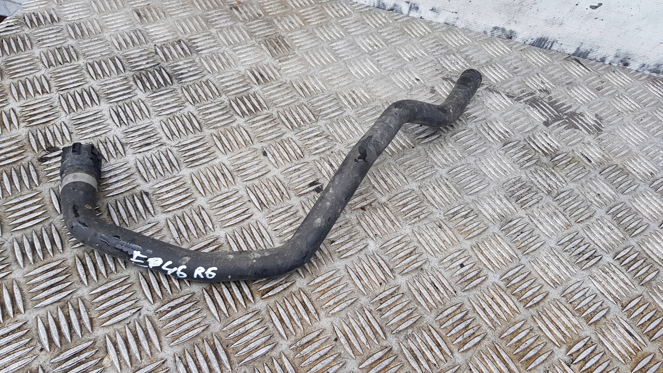 BMW 3 E46 2.2 crijevo cijev prijenos vode
