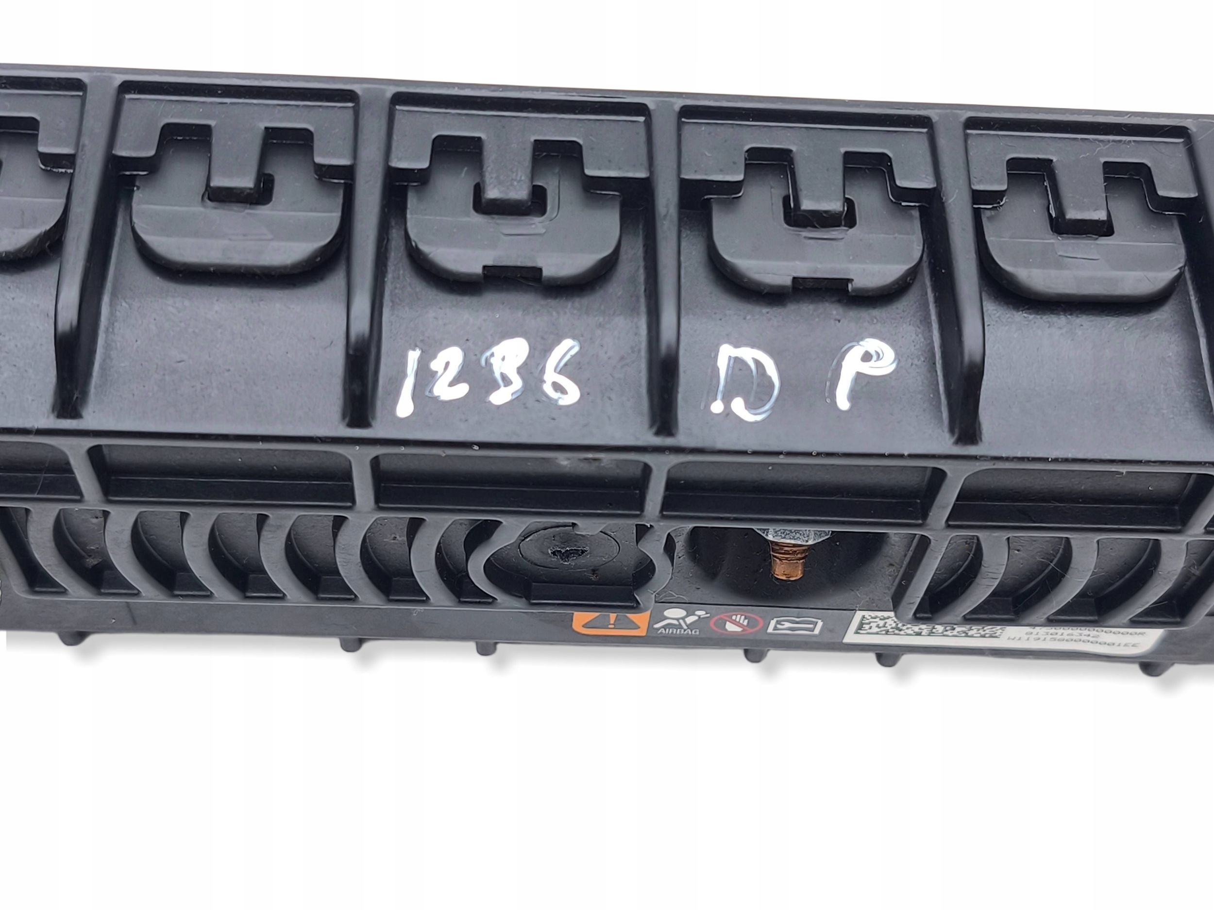 Chevrolet trax 2019 подушка коленная 42563063