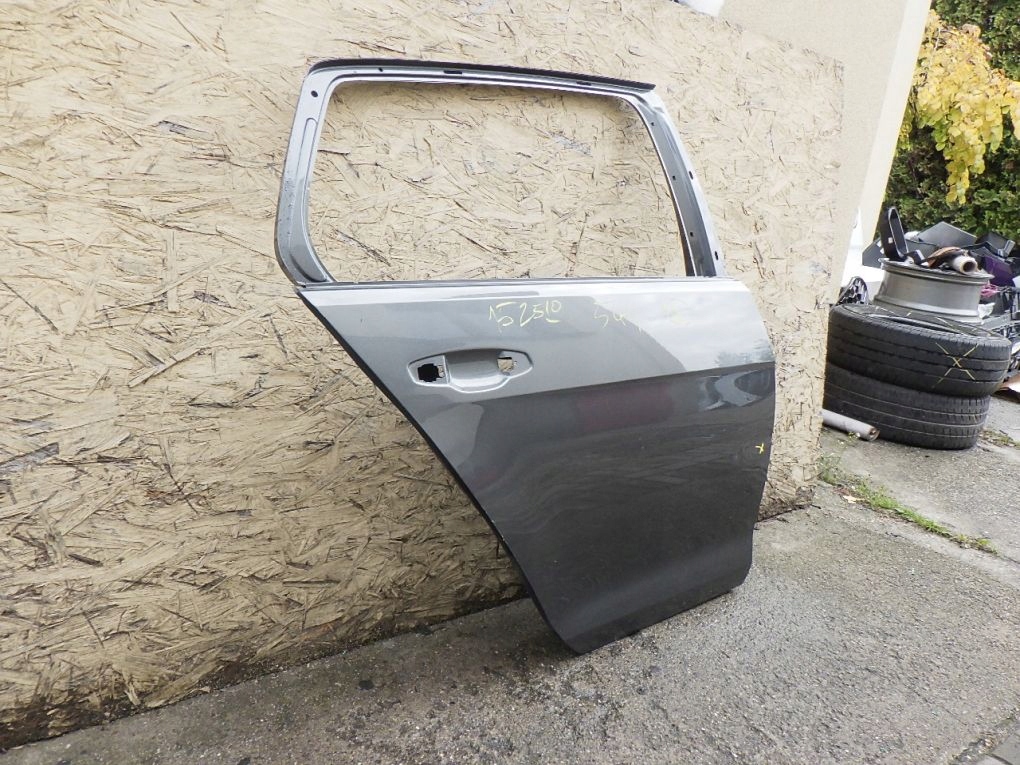 VW GOLF 7 VII 5G4 HB 2012- door right rear.
