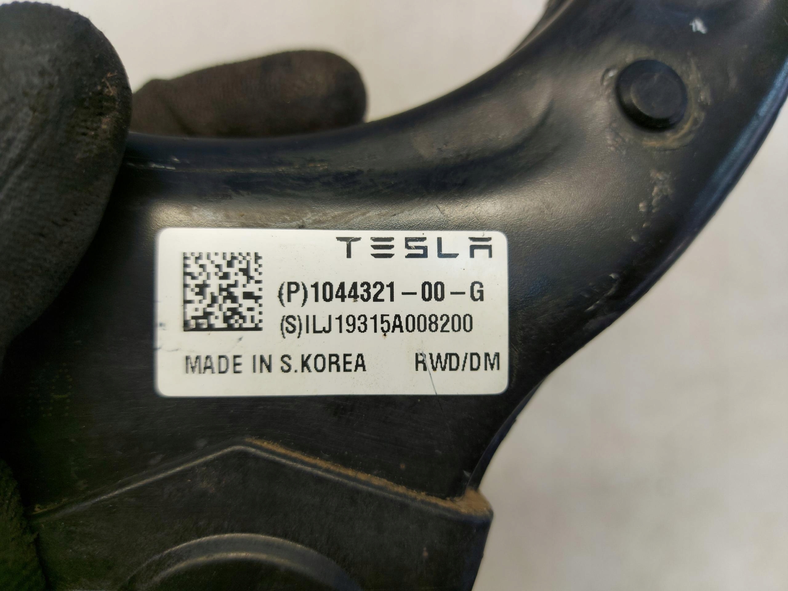 TESLA MODEL 3 arm front GORA 1044321-00-G