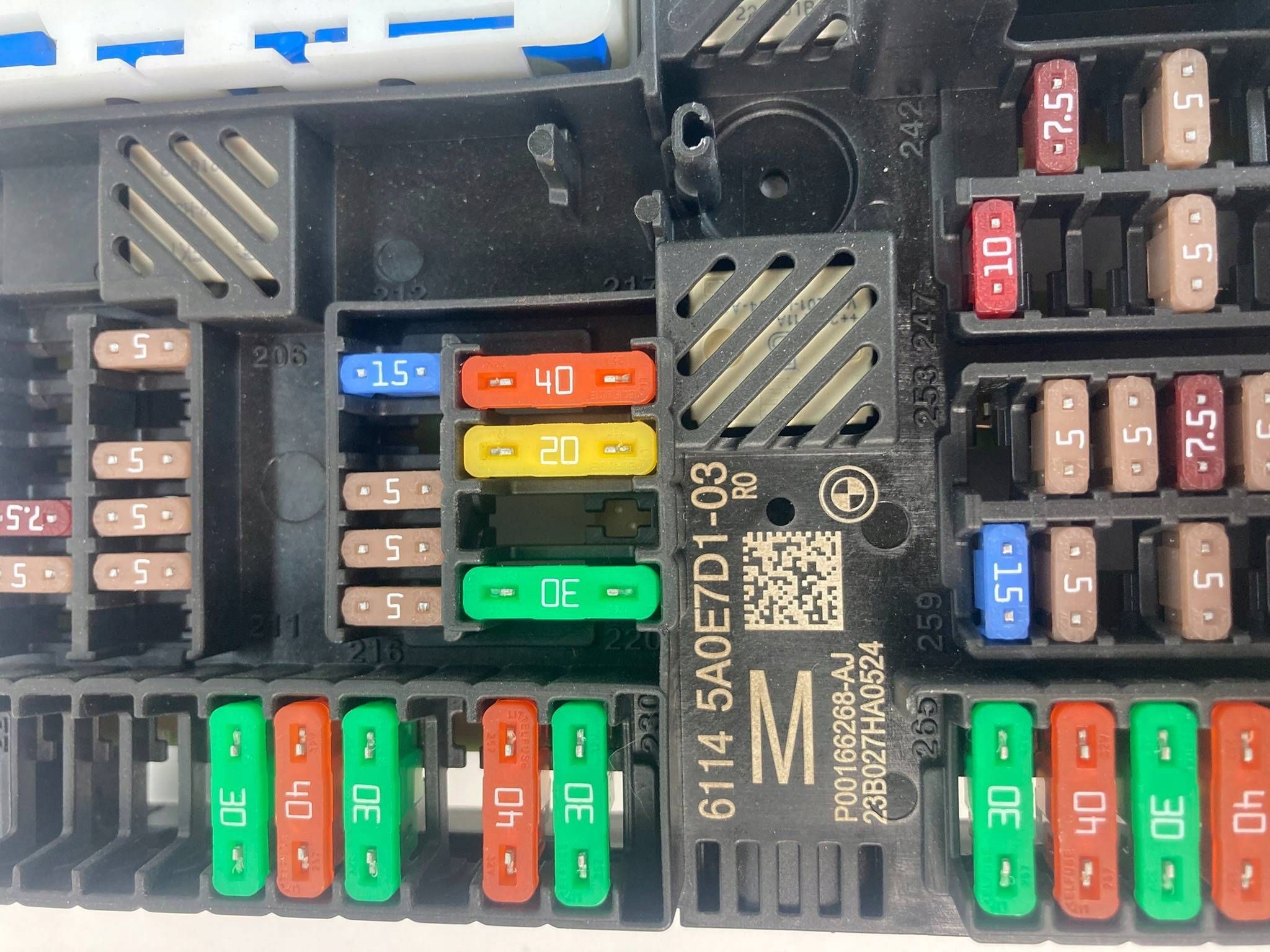 BMW i4 G26 Module fusibles 5A0E7D1-03
