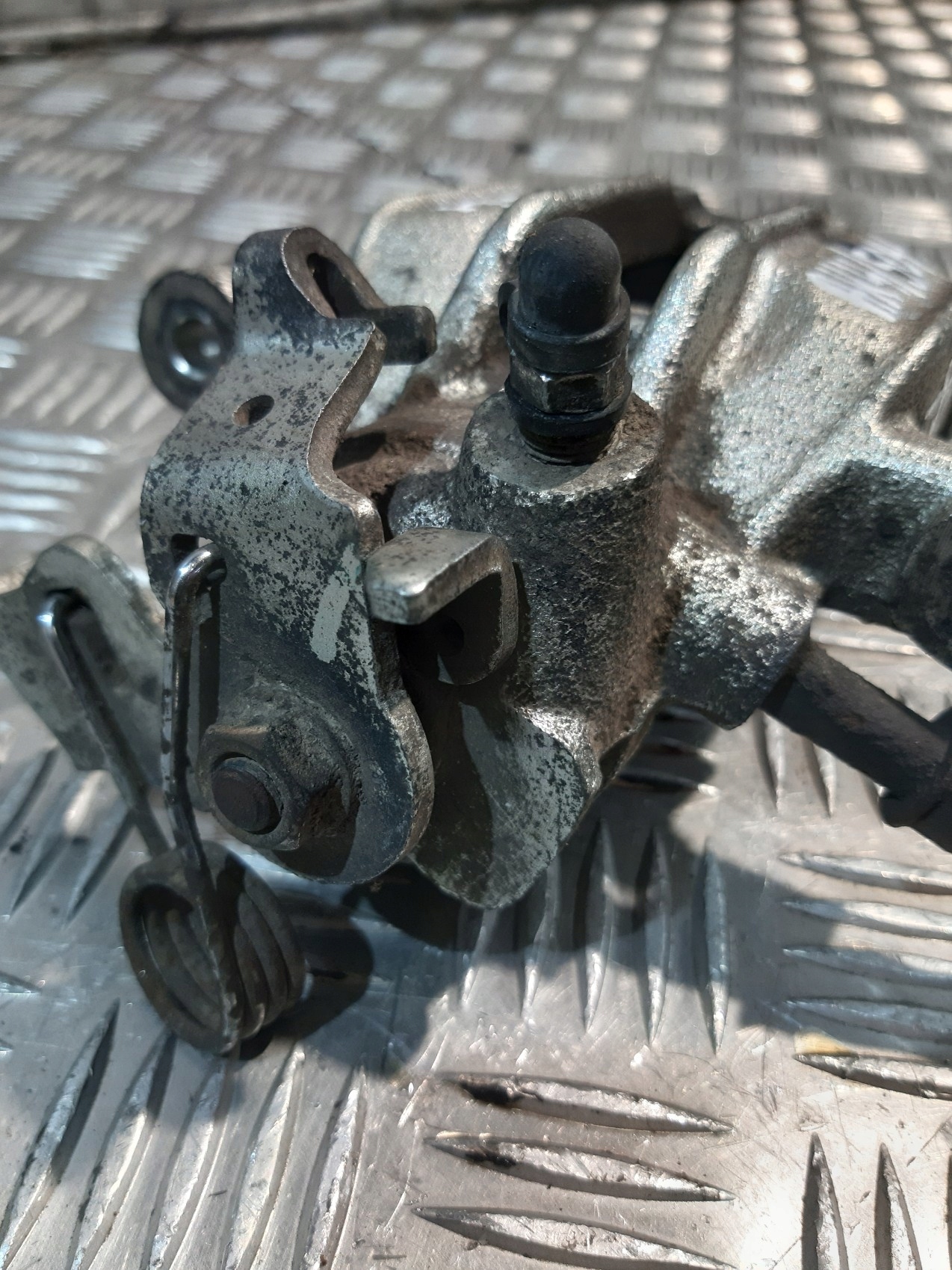 caliper brake left rear part FORD GALAXY and 2.3B