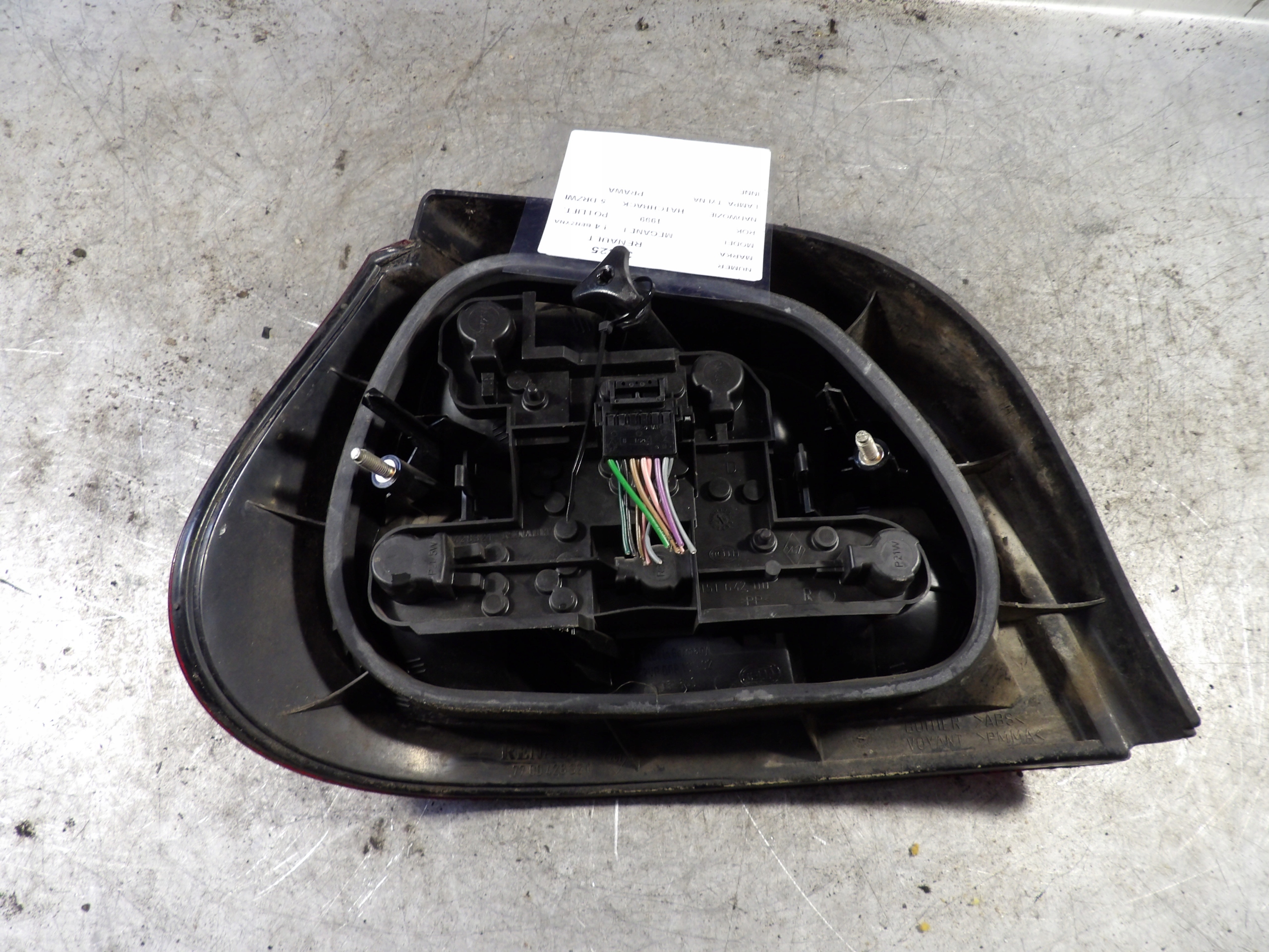 Renault Megane and light rear right 7700428321