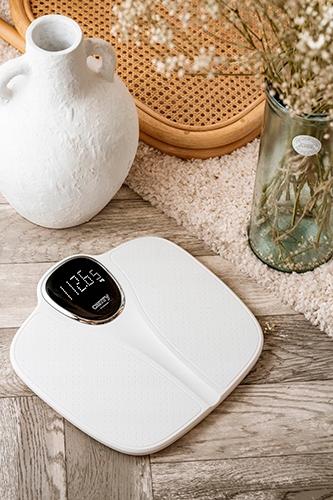 Waga łazienkowa CR 8171 z ważeniem niemowląt 180kg LED biały
