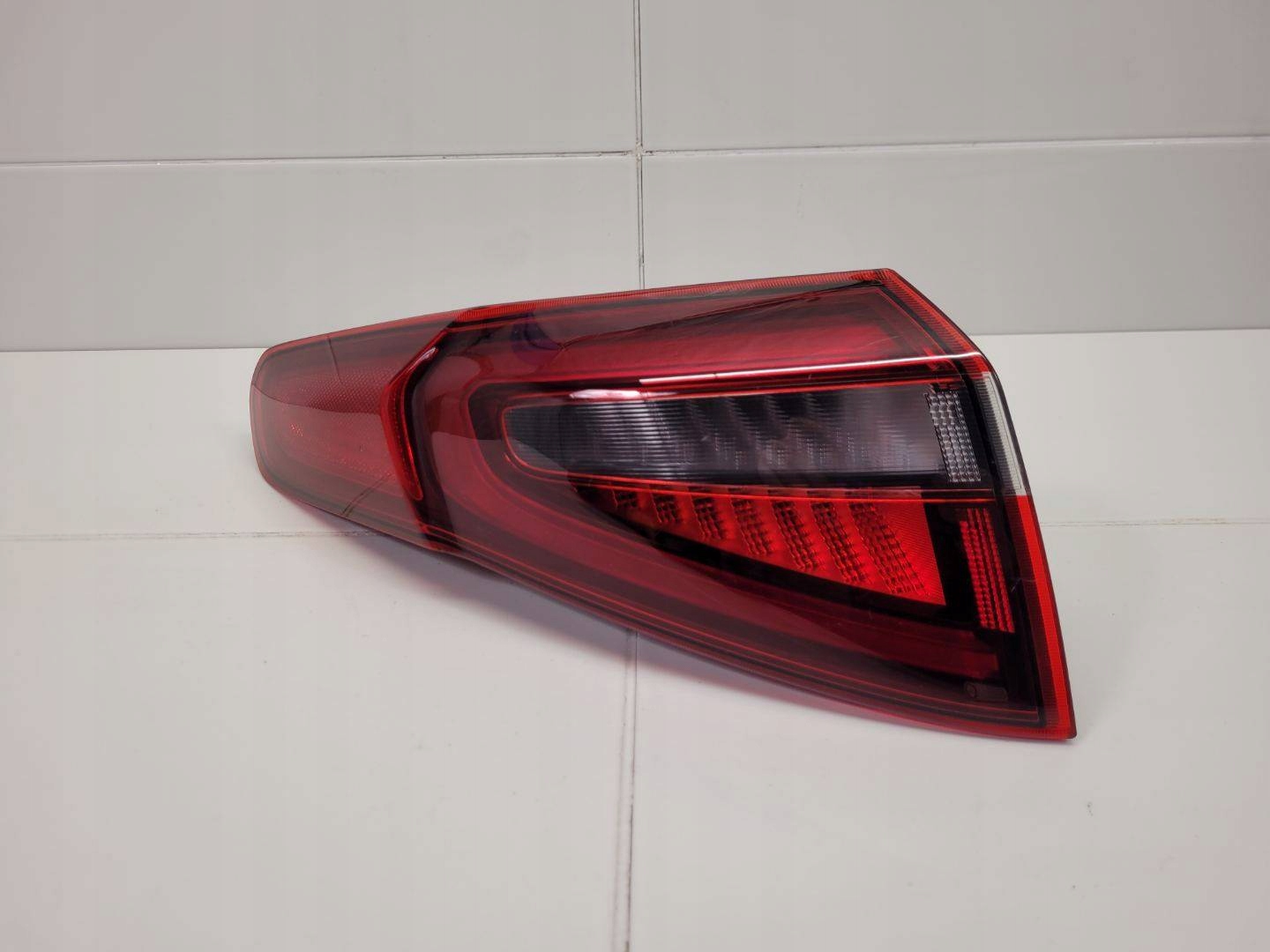 light rear left side Alfa Romeo Stelvio 2017 20800999