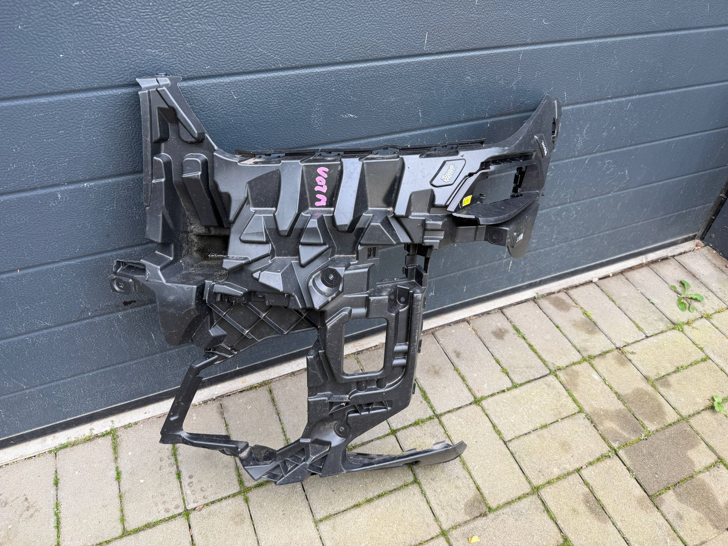 Bmw X5 G05 LCI 23- M pakiet holder bumper bracket left