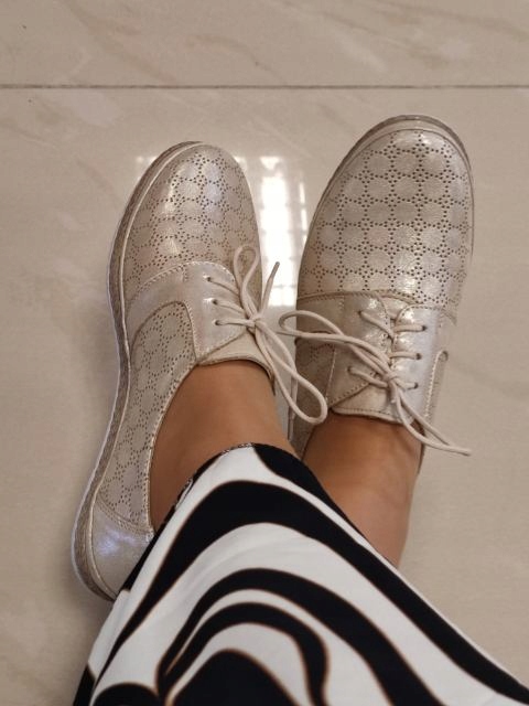 PÓŁBUTY NA KOTURNIE SKÓRA AŻUROWE WIOSNA HELIOS 36 Kod producenta 397