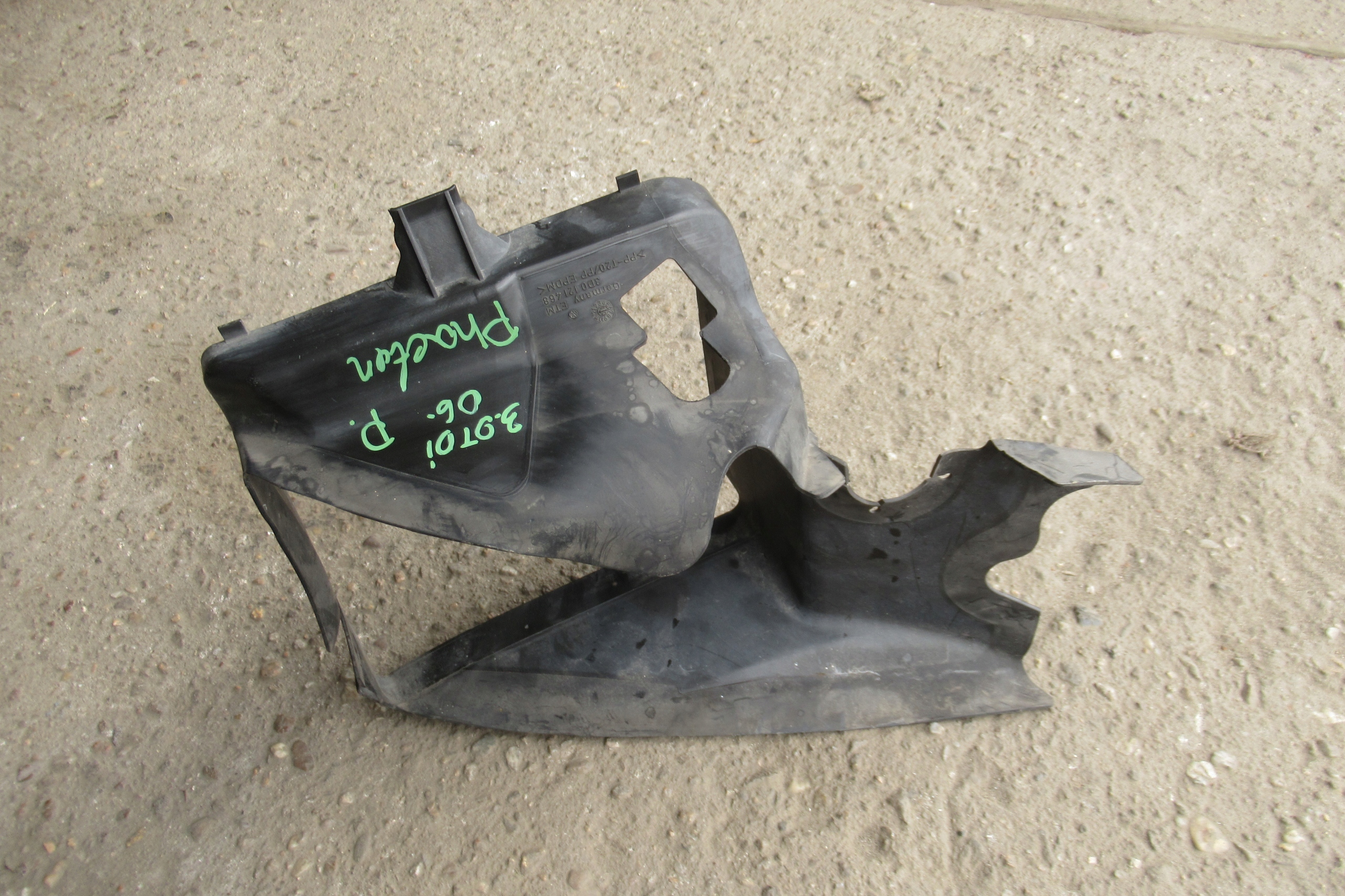 VW PHAETON 3.0TDI steering wheel, air hose right