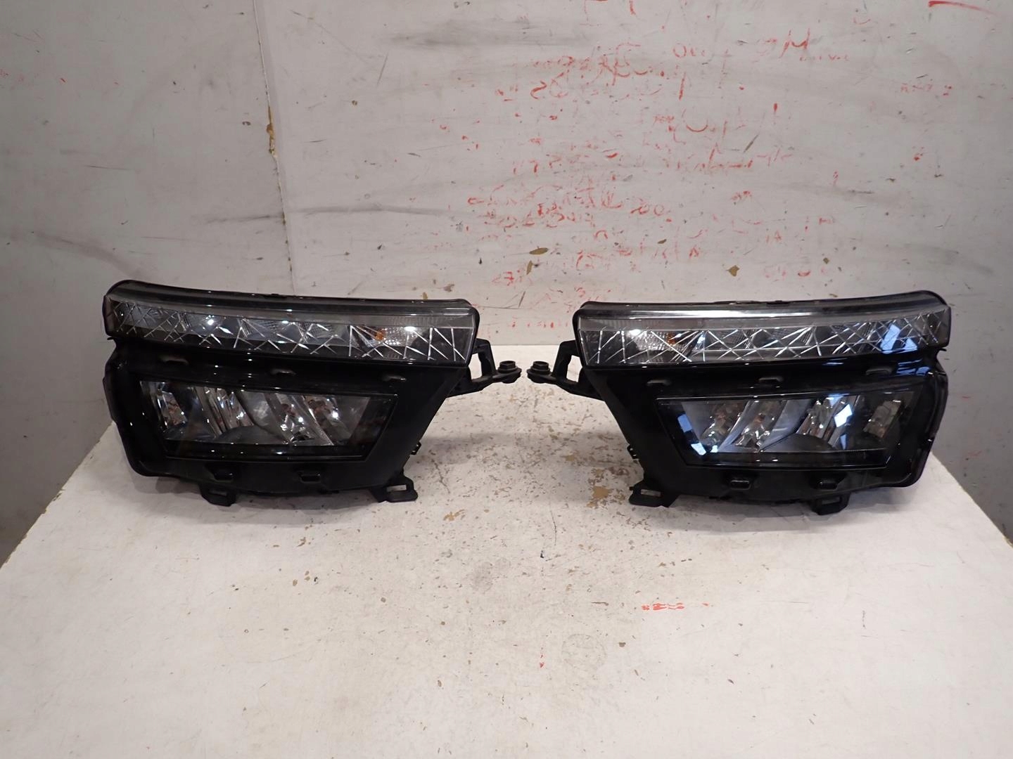 light front front right SKODA KAMIQ 2019- FULL LED 658941016