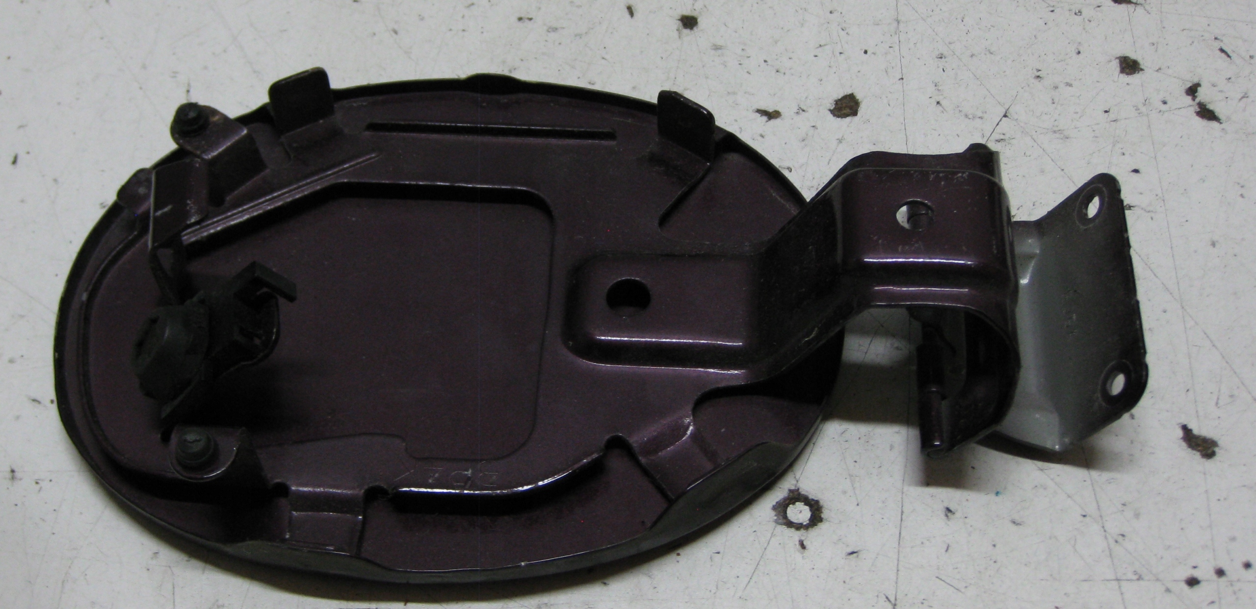 MAZDA 3 BK 06R Tankklappe des Kraftstoffsbehälters