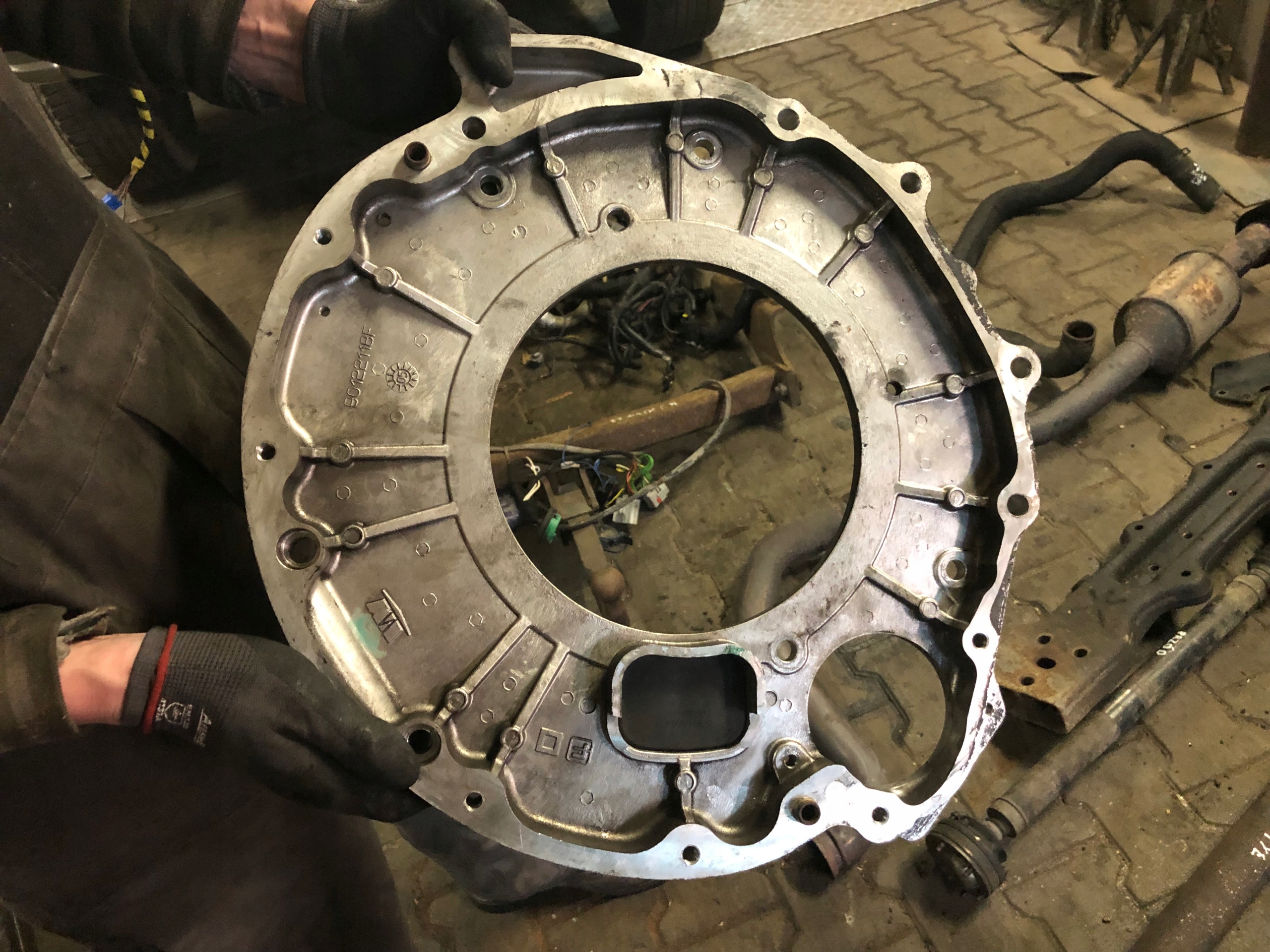 90122118F - Jeep Liberty Cherokee 2.8 CRD фланец пластина двигателя
