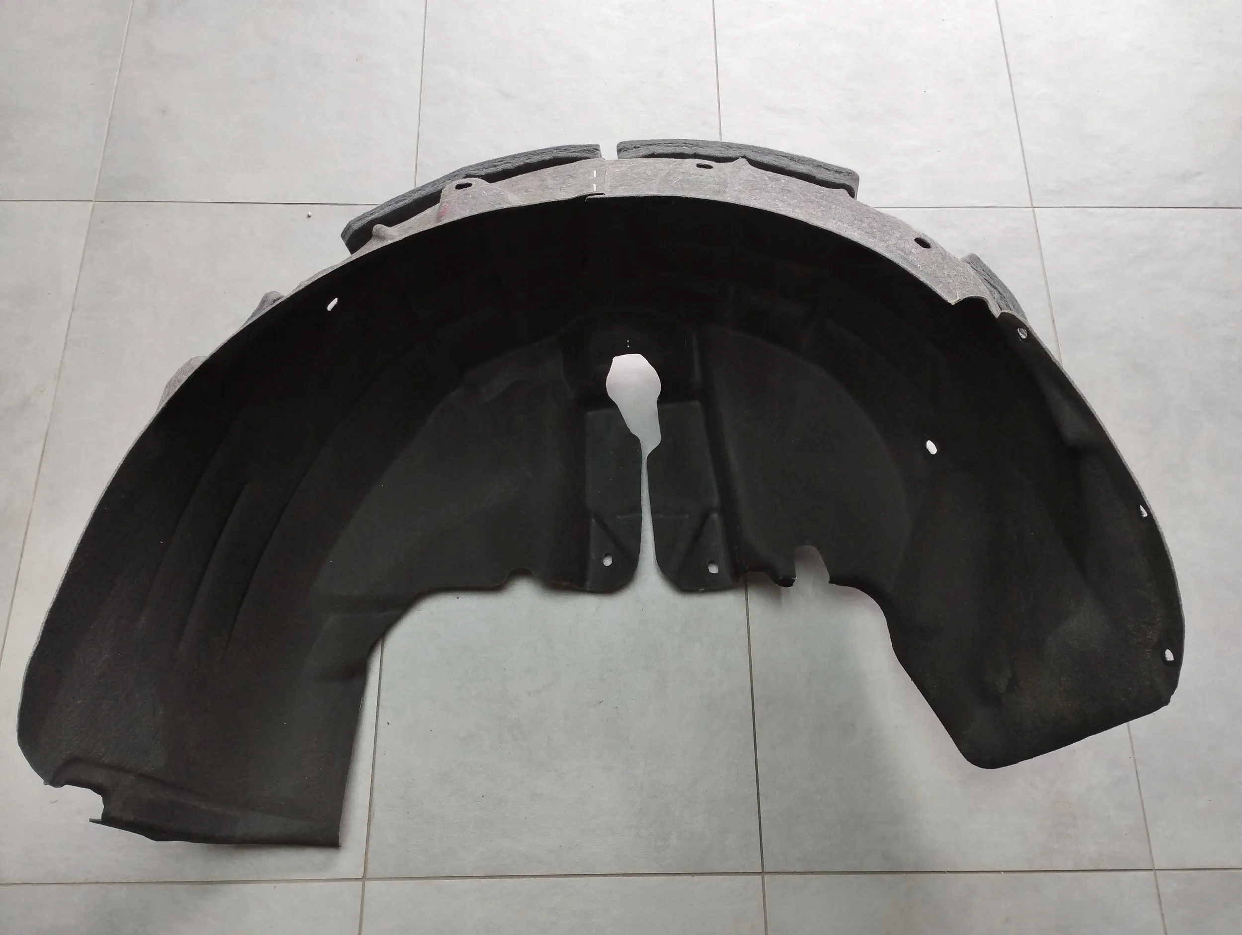 Audi A5 8T Radschale links heck
