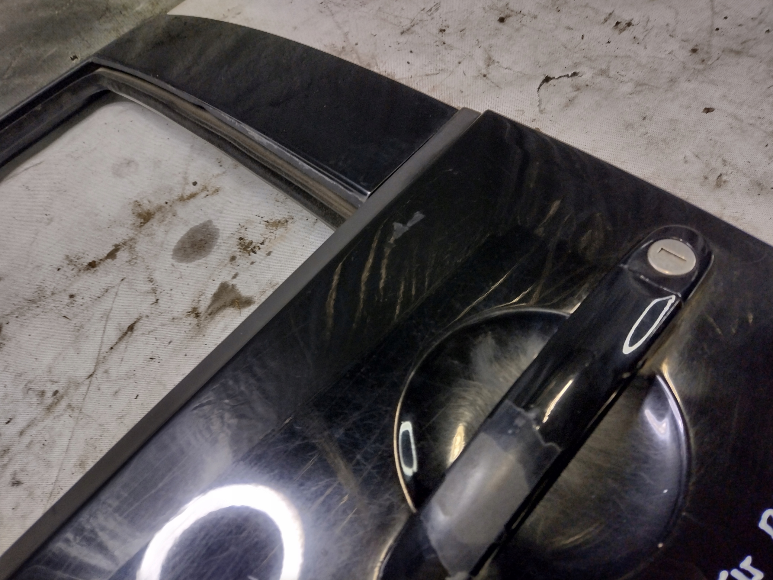 door left front Volkswagen New Beetle k: L041