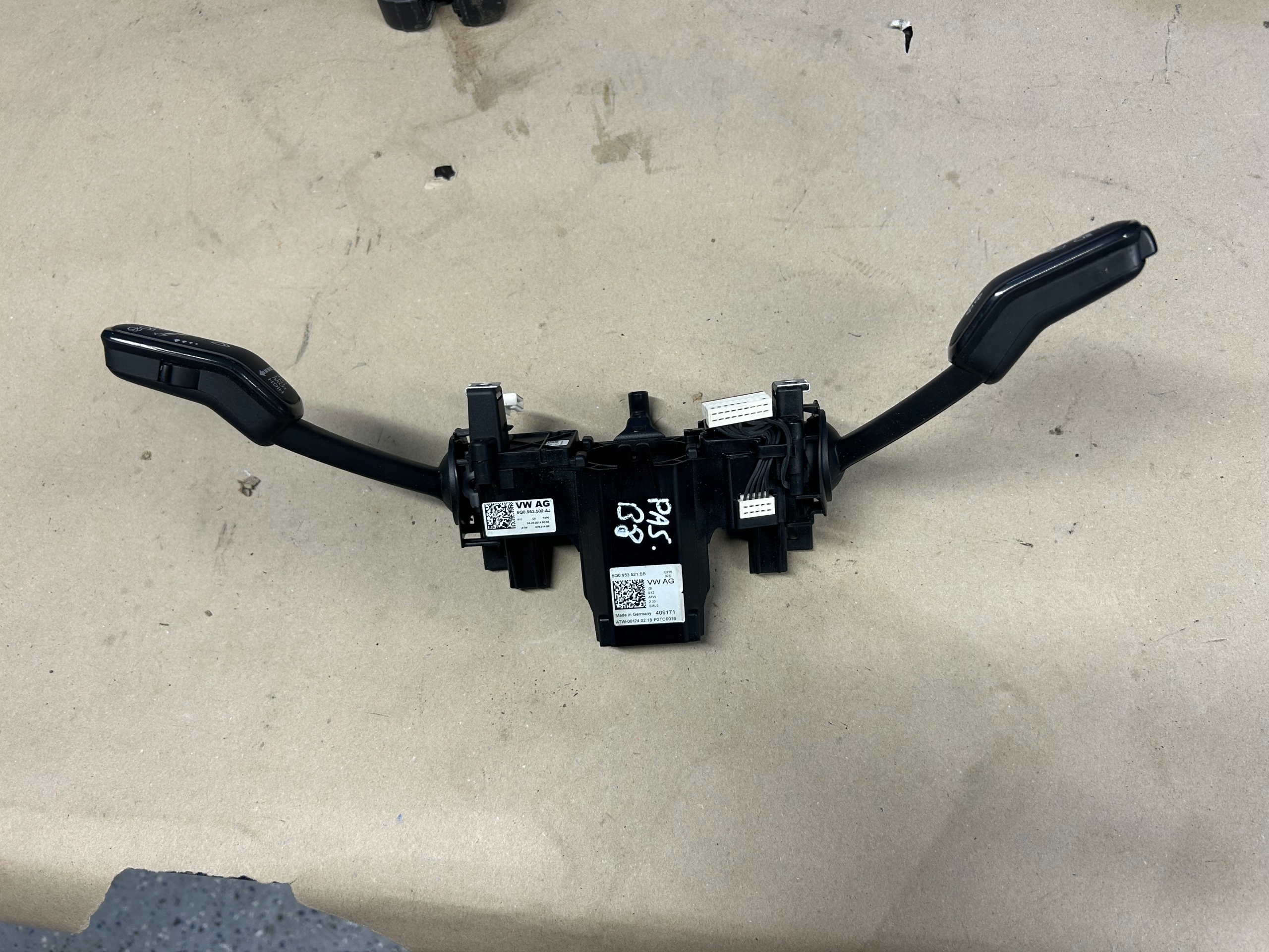 VW PASSAT B8 DEVIO LUCI TERGICRISTALLO TERGI 5Q0953521BB
