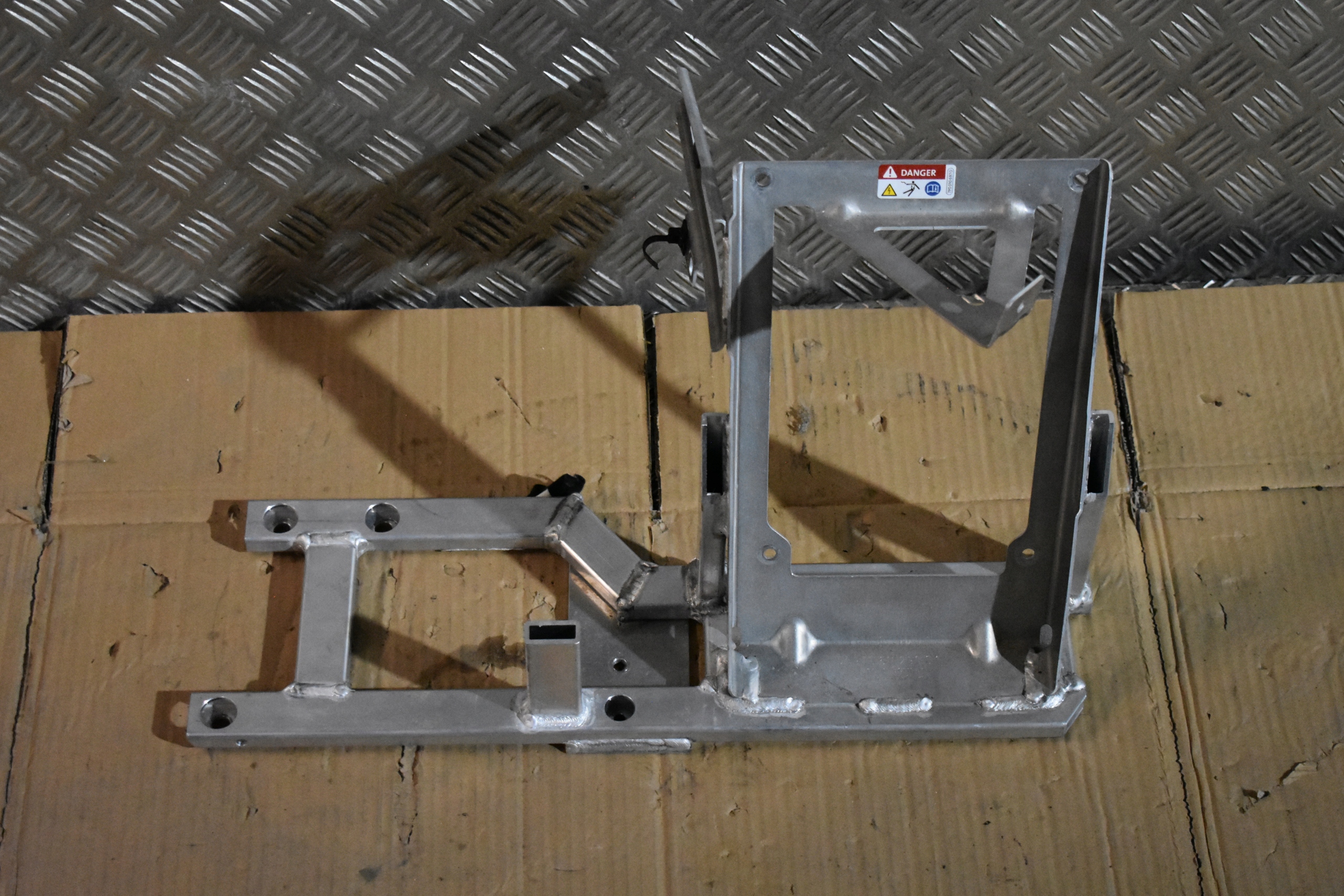 IDEALNE SUPPORT PLAQUE PORTE BATERI PORSCHE PANAMERA 970 1