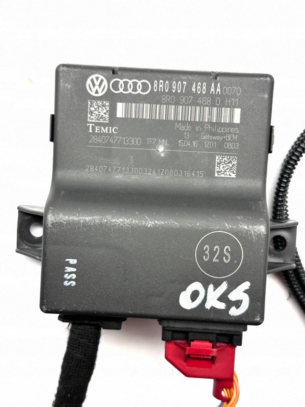 AUDI Q5 SQ5 8R LIFT module control unit GATEWAY SWIATLOWOD 8R0907468AA 8F002799