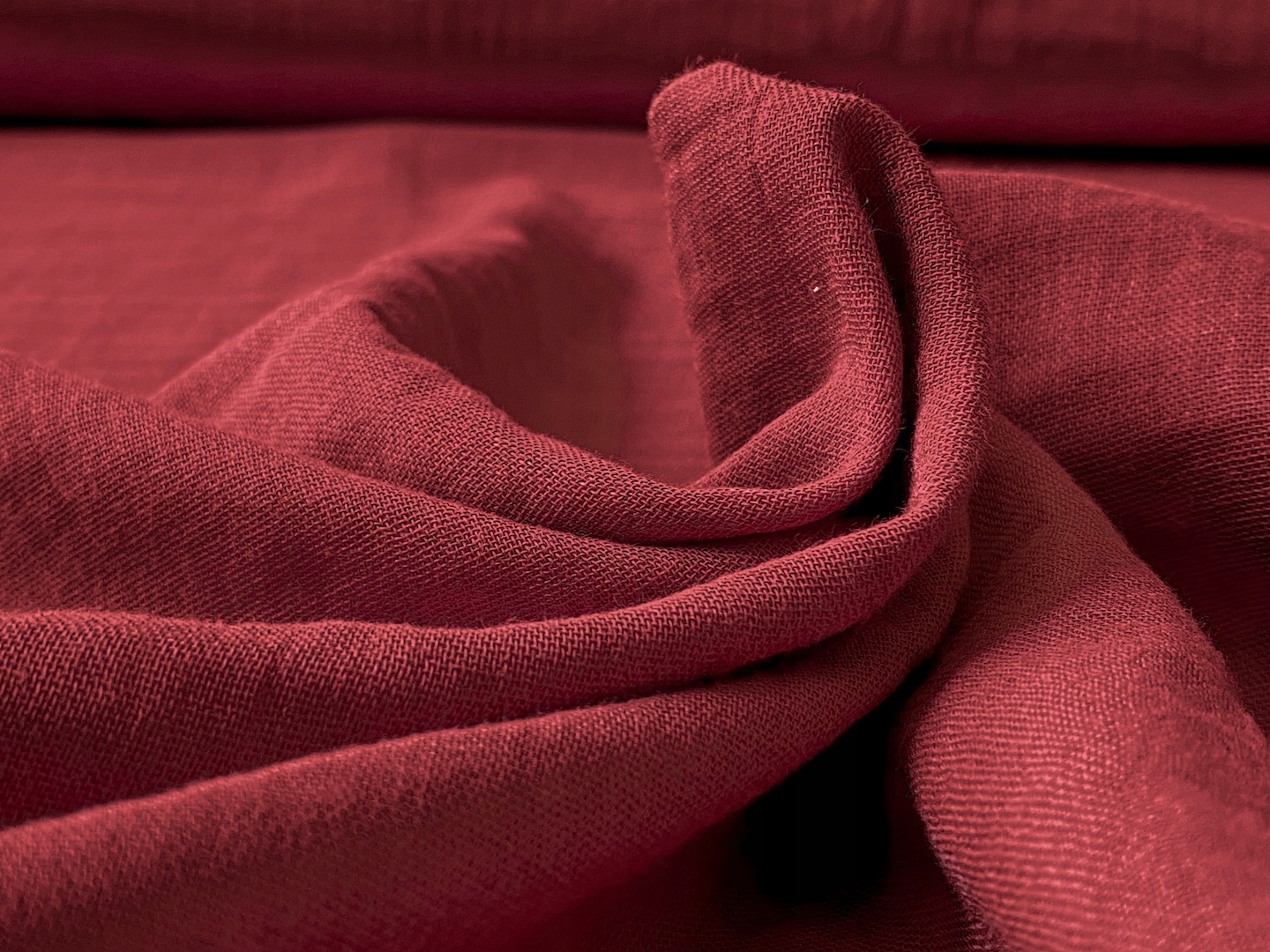 Tkanina Muślin double gaze bordo 160 cm Marka Inna