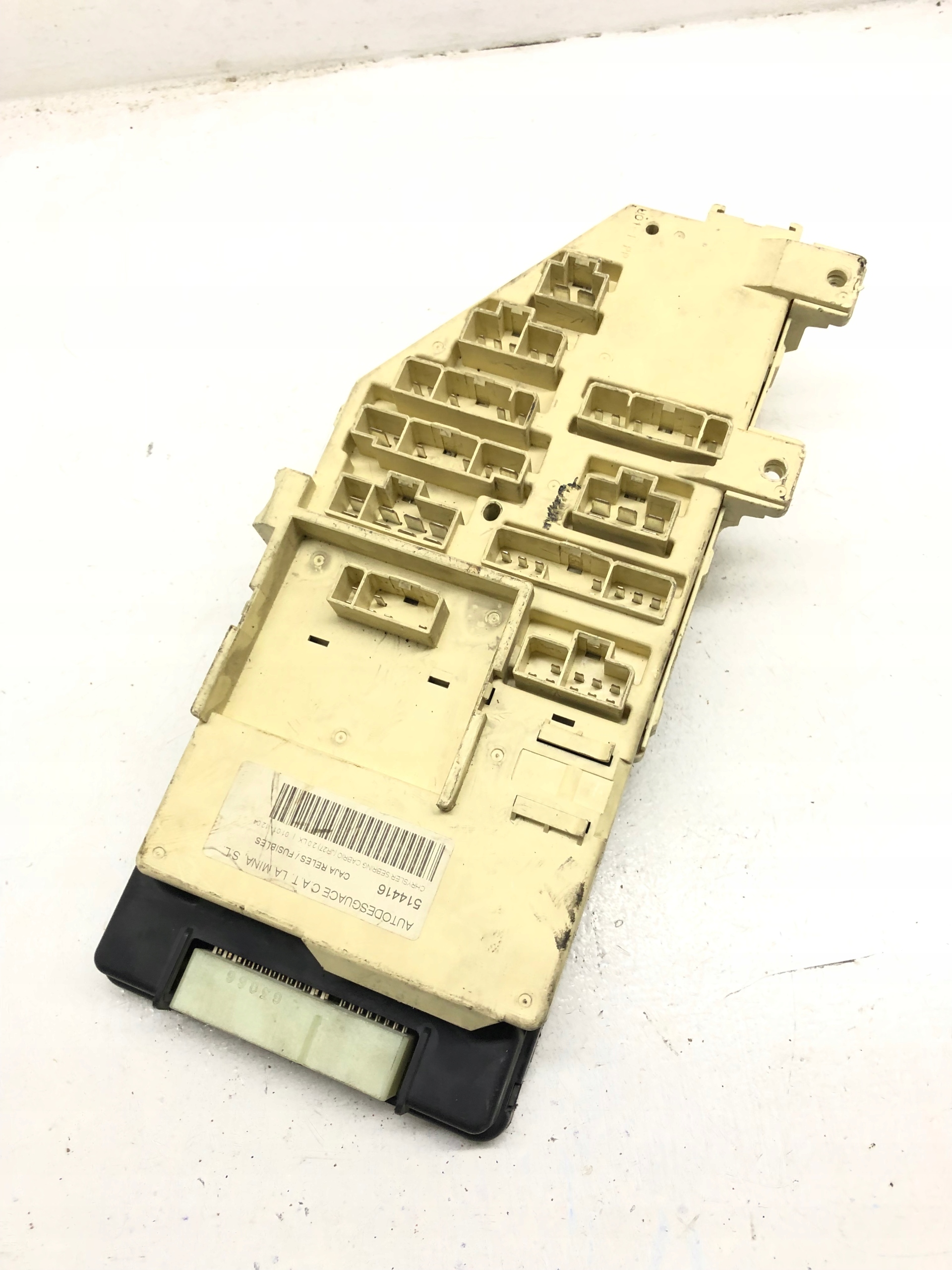 MODUŁ SKRZYNKA BEZPIECZNIKÓW CHRYSLER 04602368AM Producent części Chrysler OE