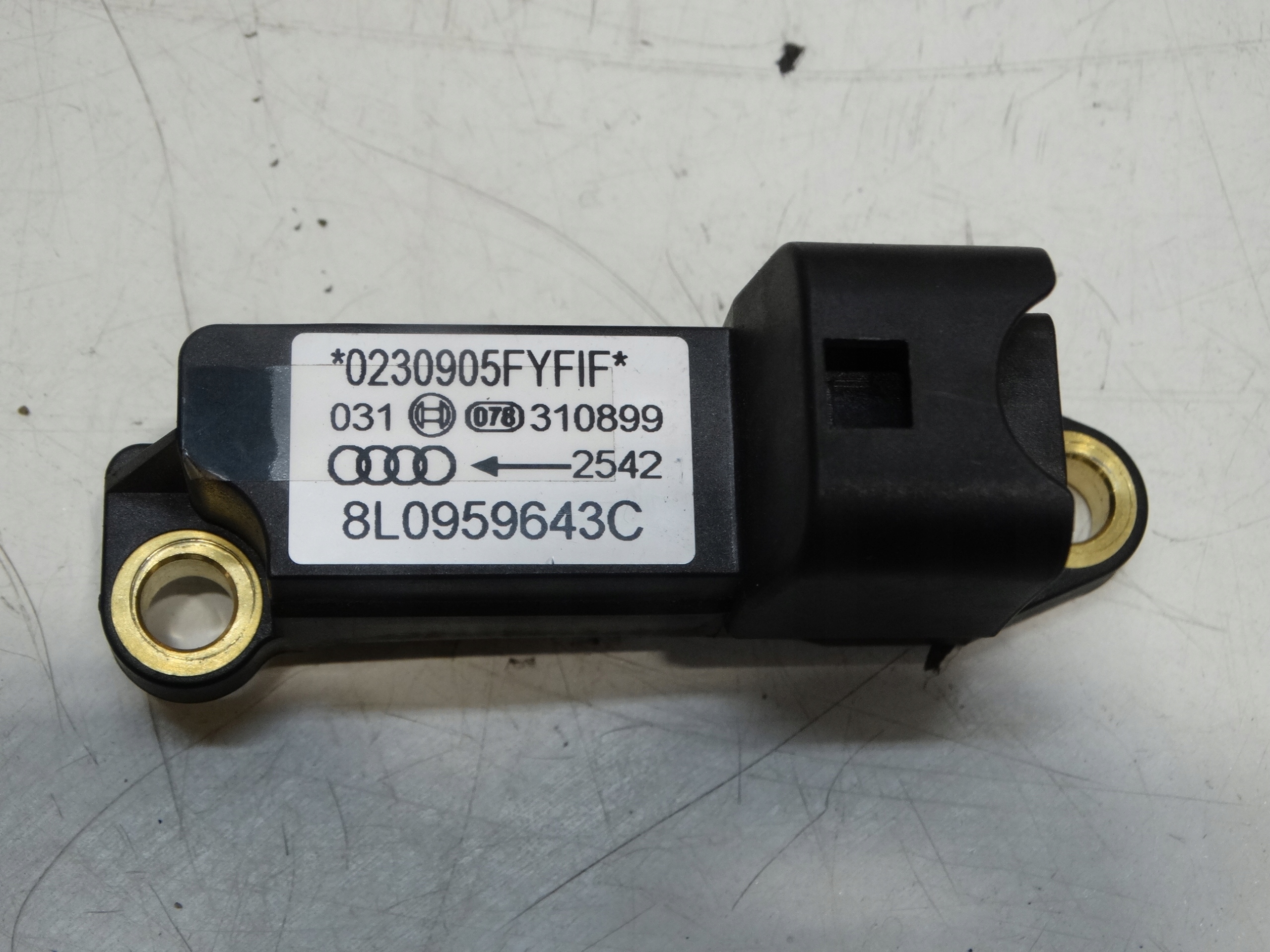 sensor SENSOR UDERZENIOWY AUDI A3 8L0959643C