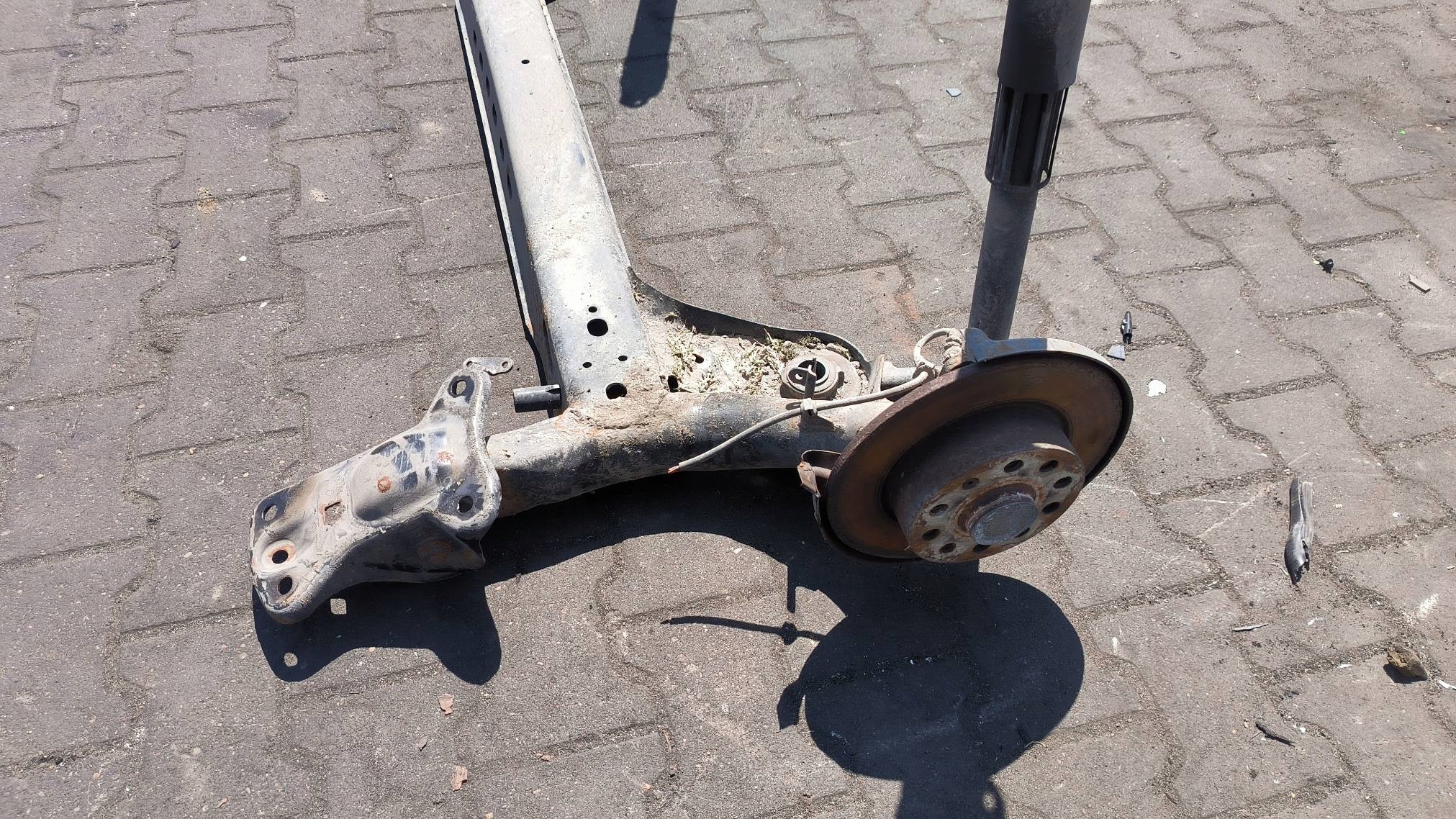 träger / Achsträger heck 5Q0501049BF SEAT LEON III