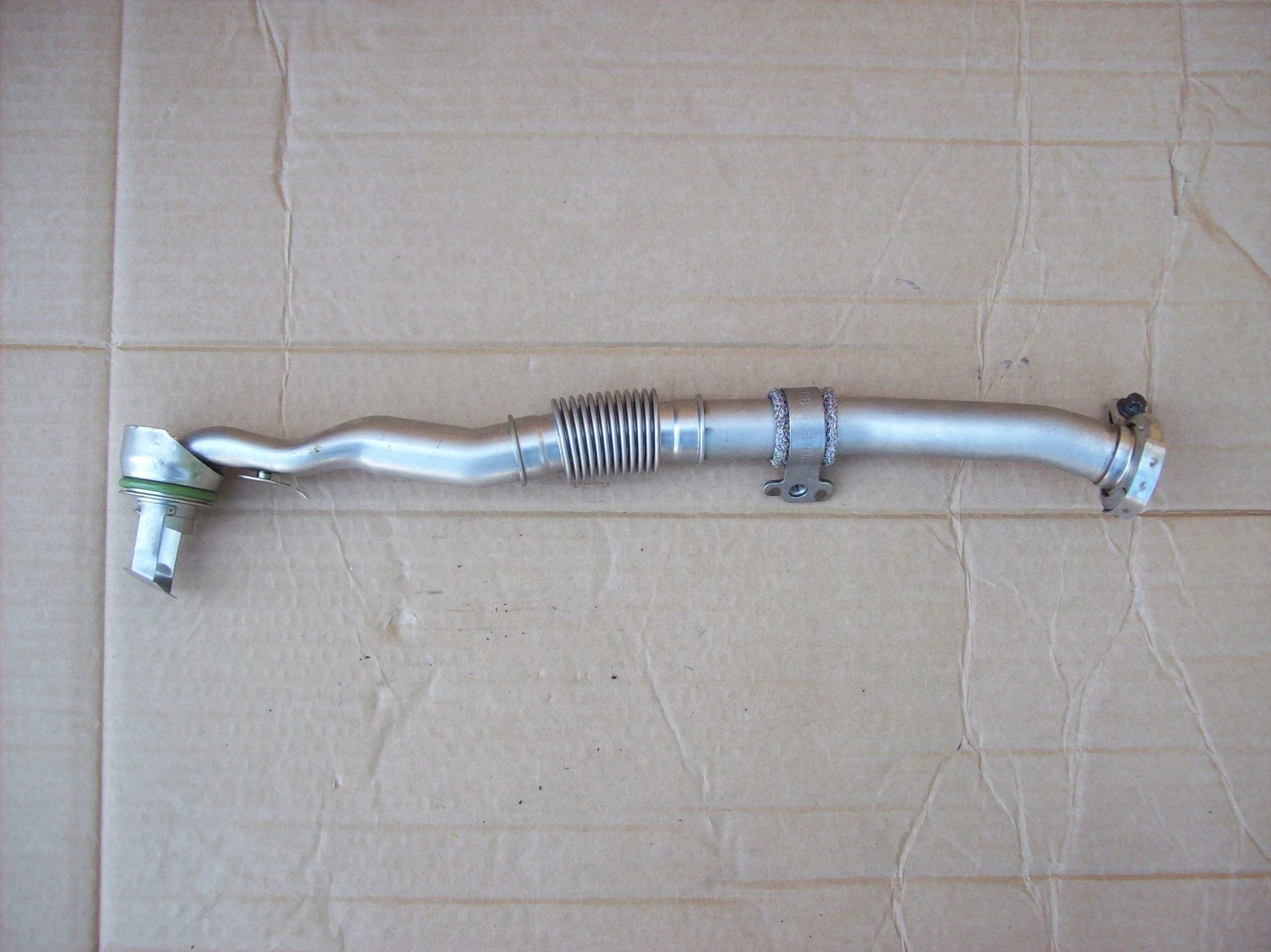 A2761408208 - MERCEDES W166 W212 W222 Труба EGR M276