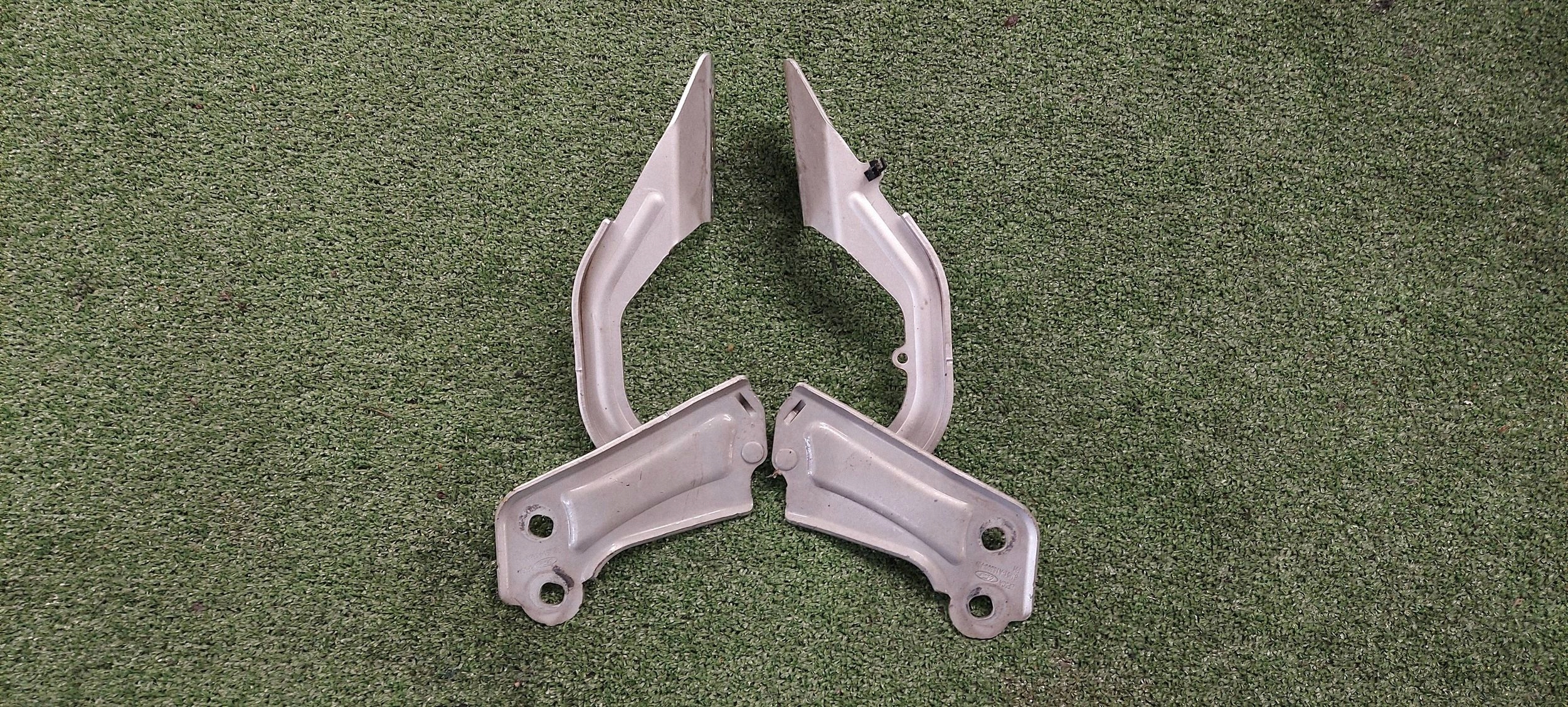Cerniere cofano FORD FOCUS MK3 BM51A16801-AD BM51A16800-AD LAK:OB 0B