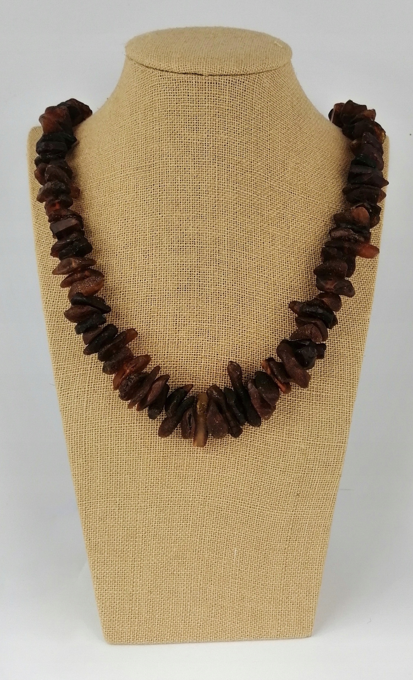 Korály z jantaru na štítné žláze mají certifikát bonus