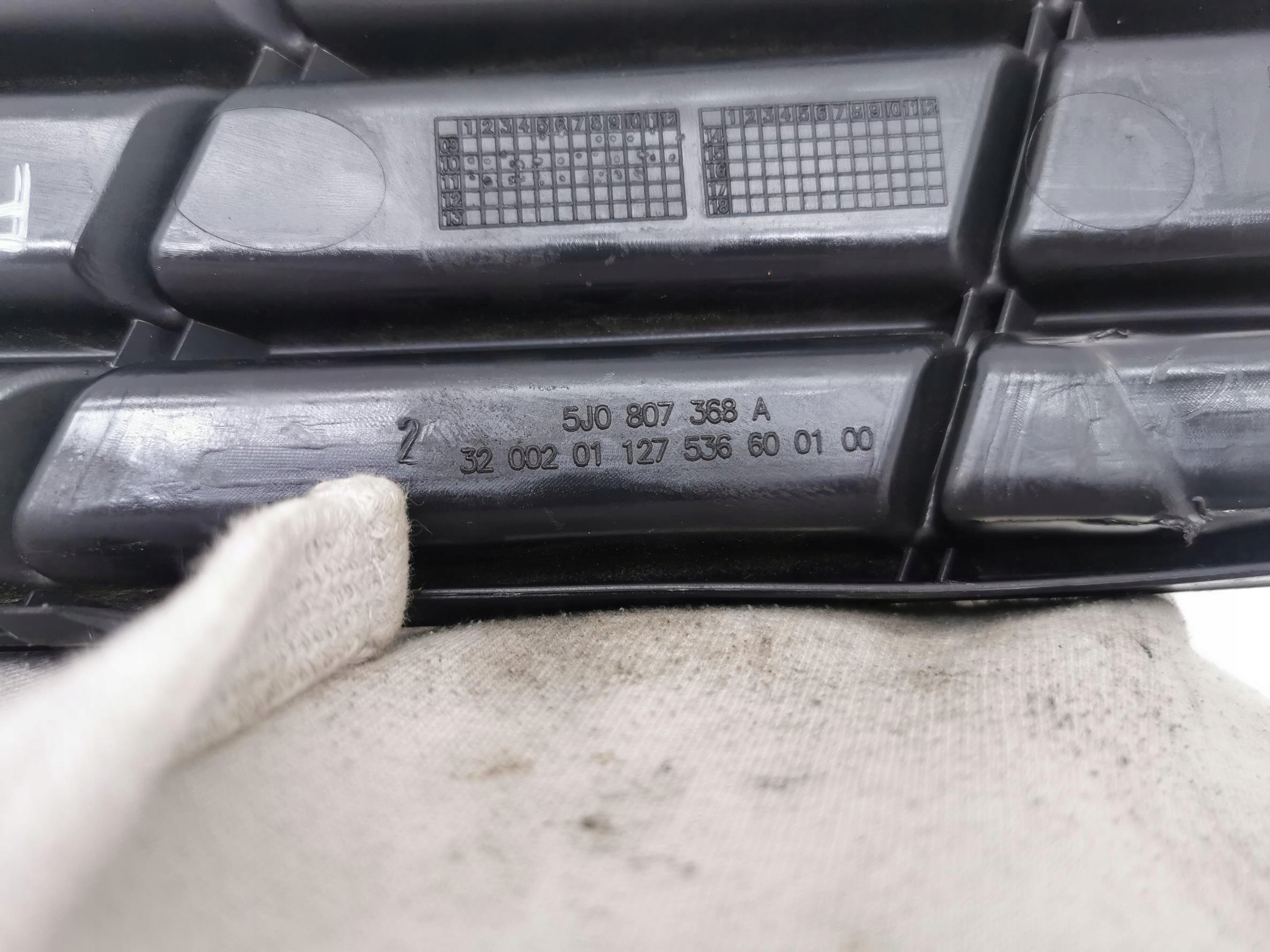 grid air conditioning devices right front SKODA FABIA II LIFT