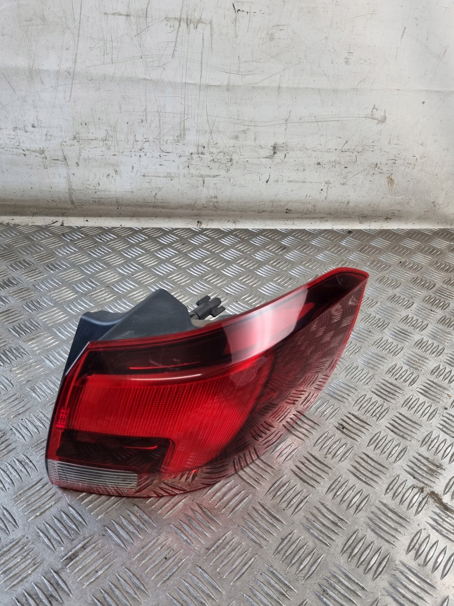 light right rear part rear 39077375 OPEL ASTRA 5 V K KOMBI