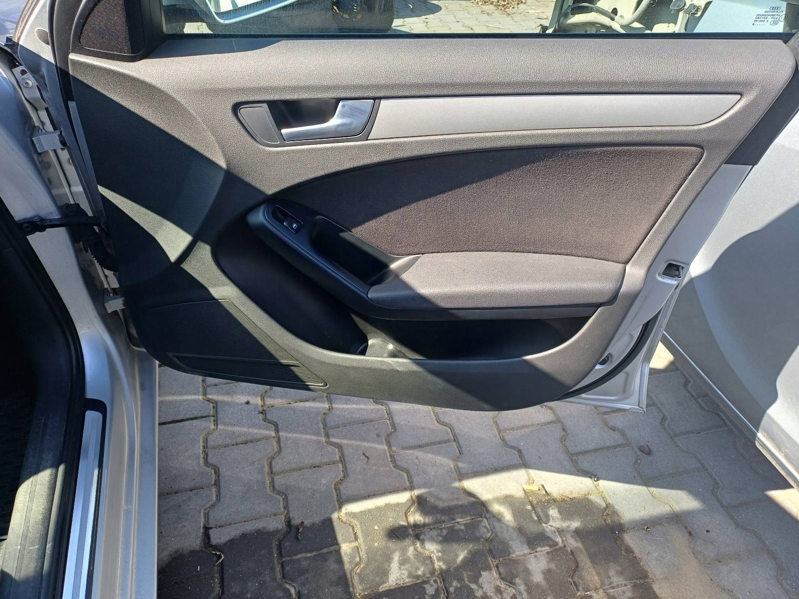 door complete right front AUDI A4 B8 LX7W