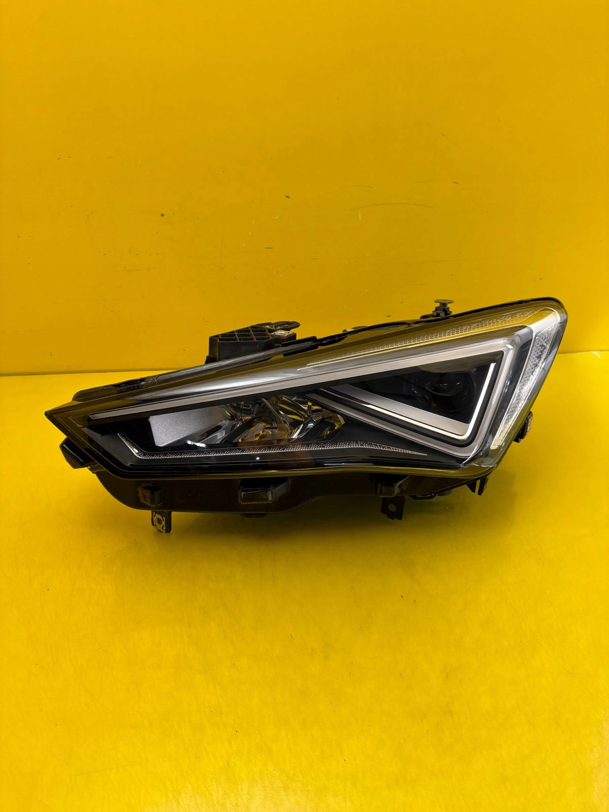 light left Seat Cupra Formentor Full Led 5FG941007F