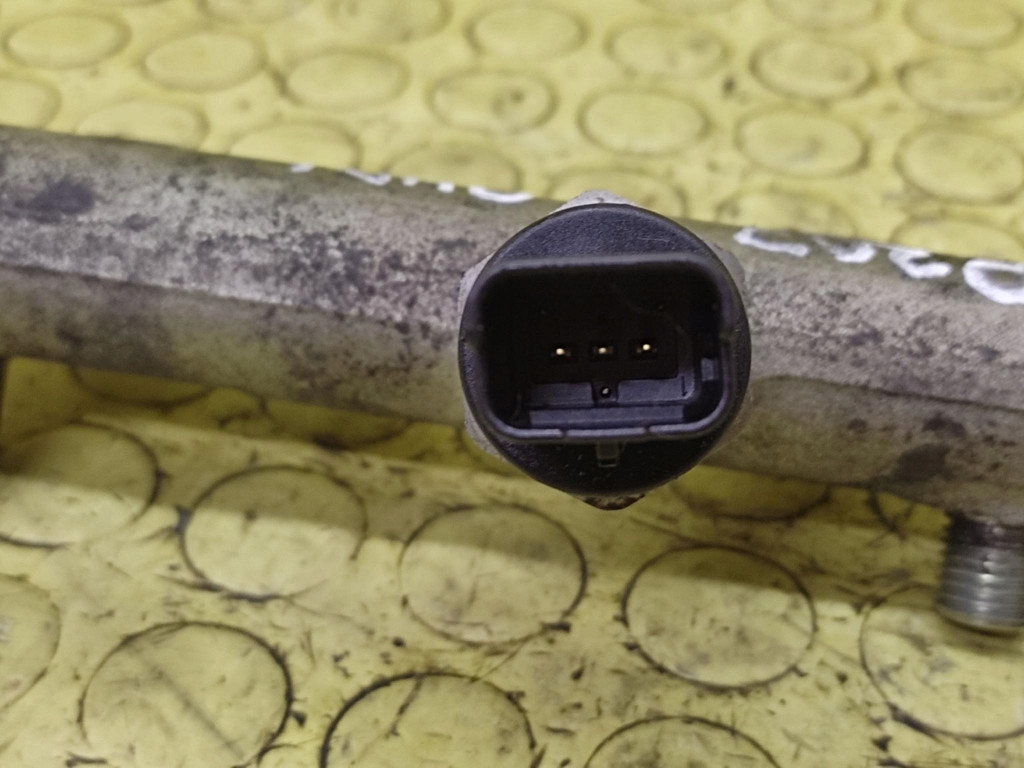 PEUGEOT 307 2.0 HDI Rampe injection 0445214019
