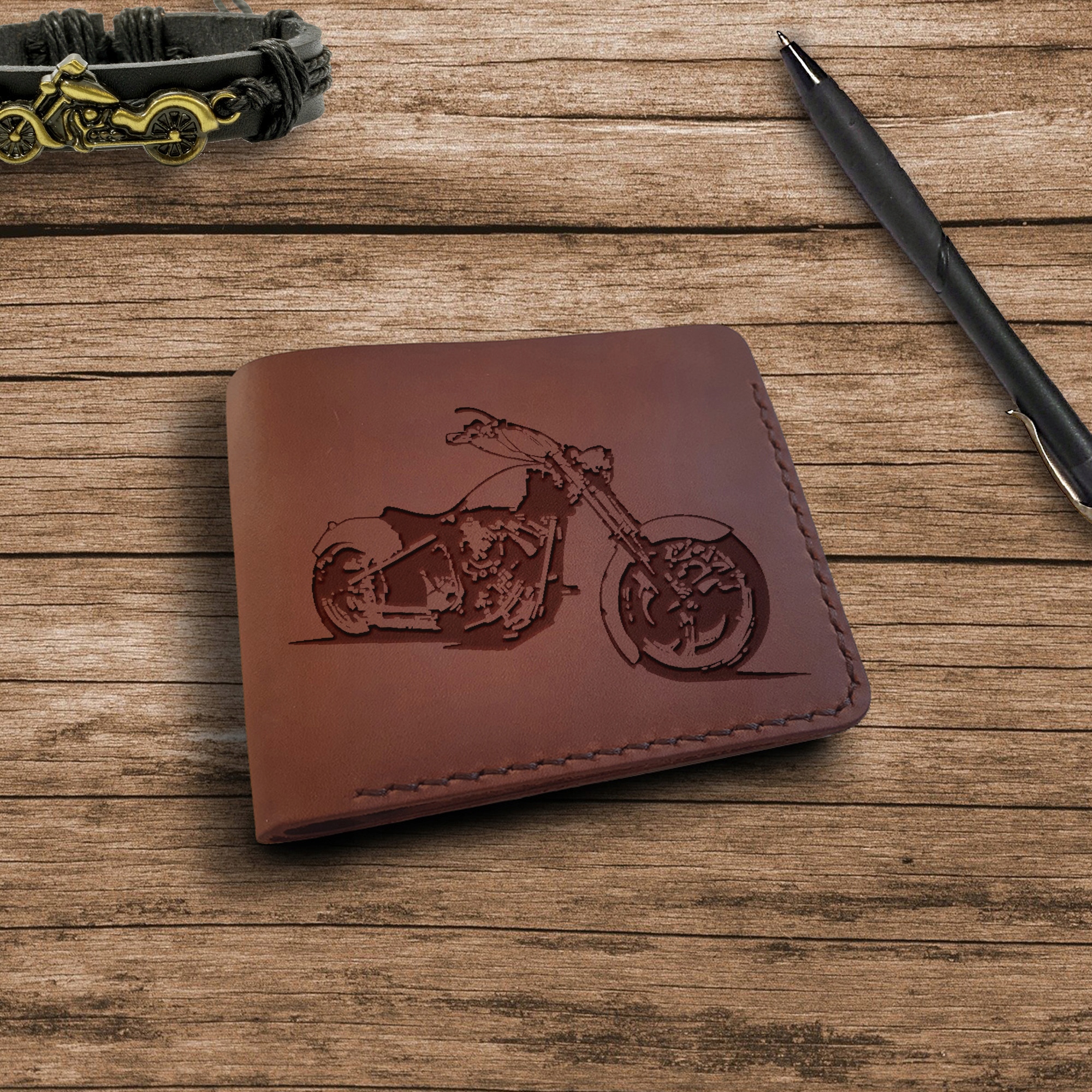 dárek pro motorkáře Peněženka s motorkou s gravírováním kožená handmade