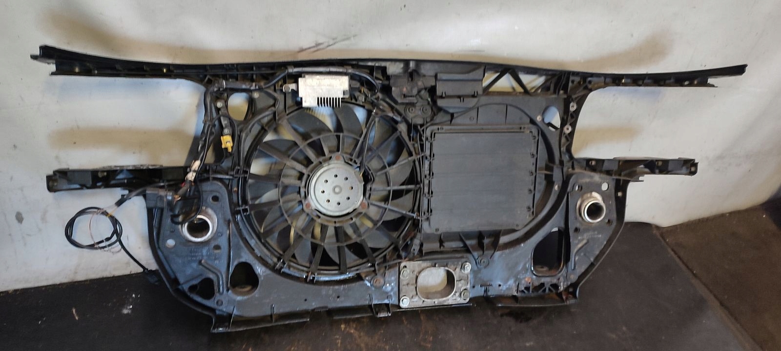 support panel for radiators pillar iron Audi A4 B6 2,0 TDI