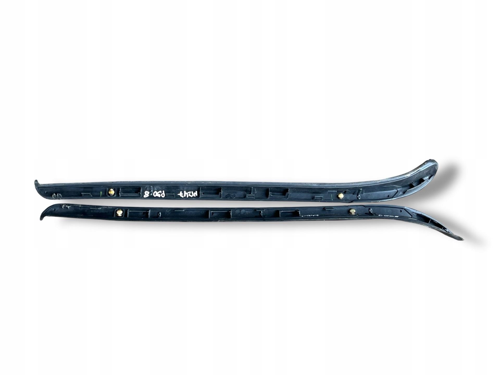 moulding windows przedniej Renault Trafic 3 2018 9686615480