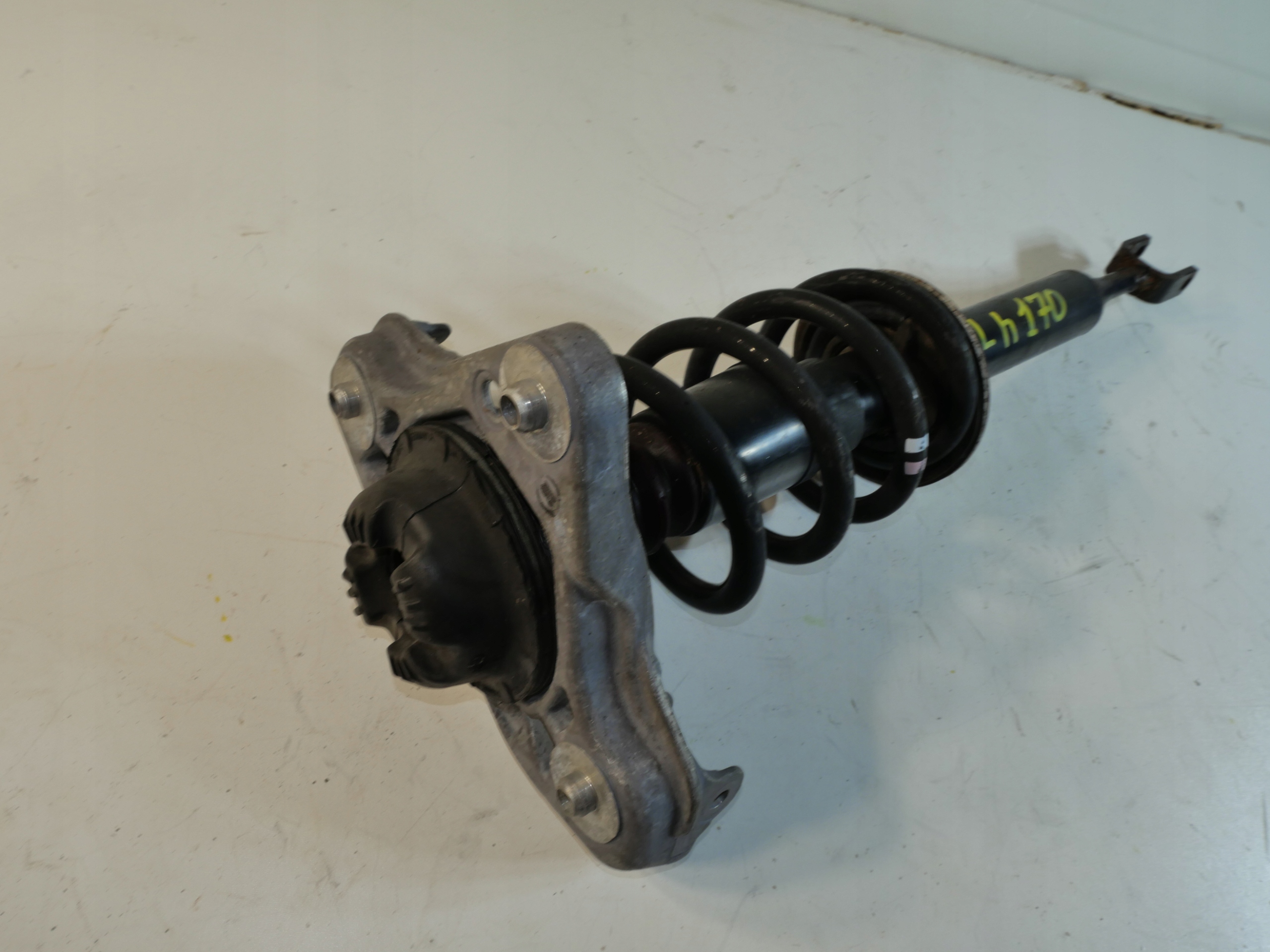 Stoßdämpfer vorne AUDI A4 B6 8E0413031DA